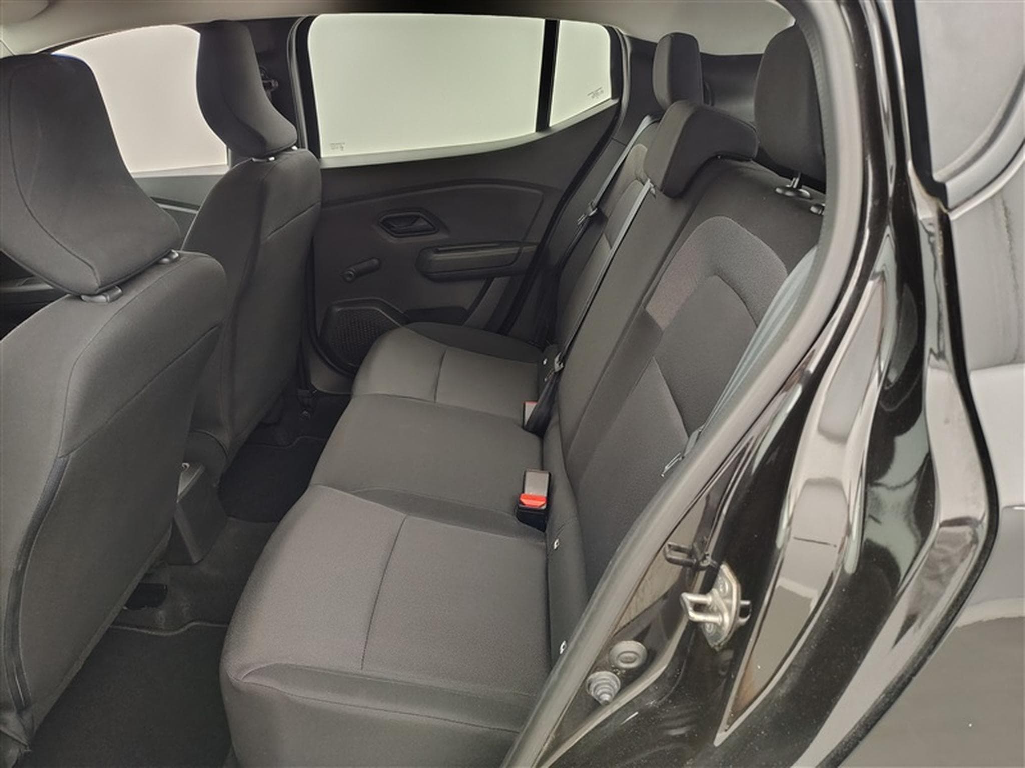 Dacia Sandero 1.0i SCe Essential (2023) - Photo 13