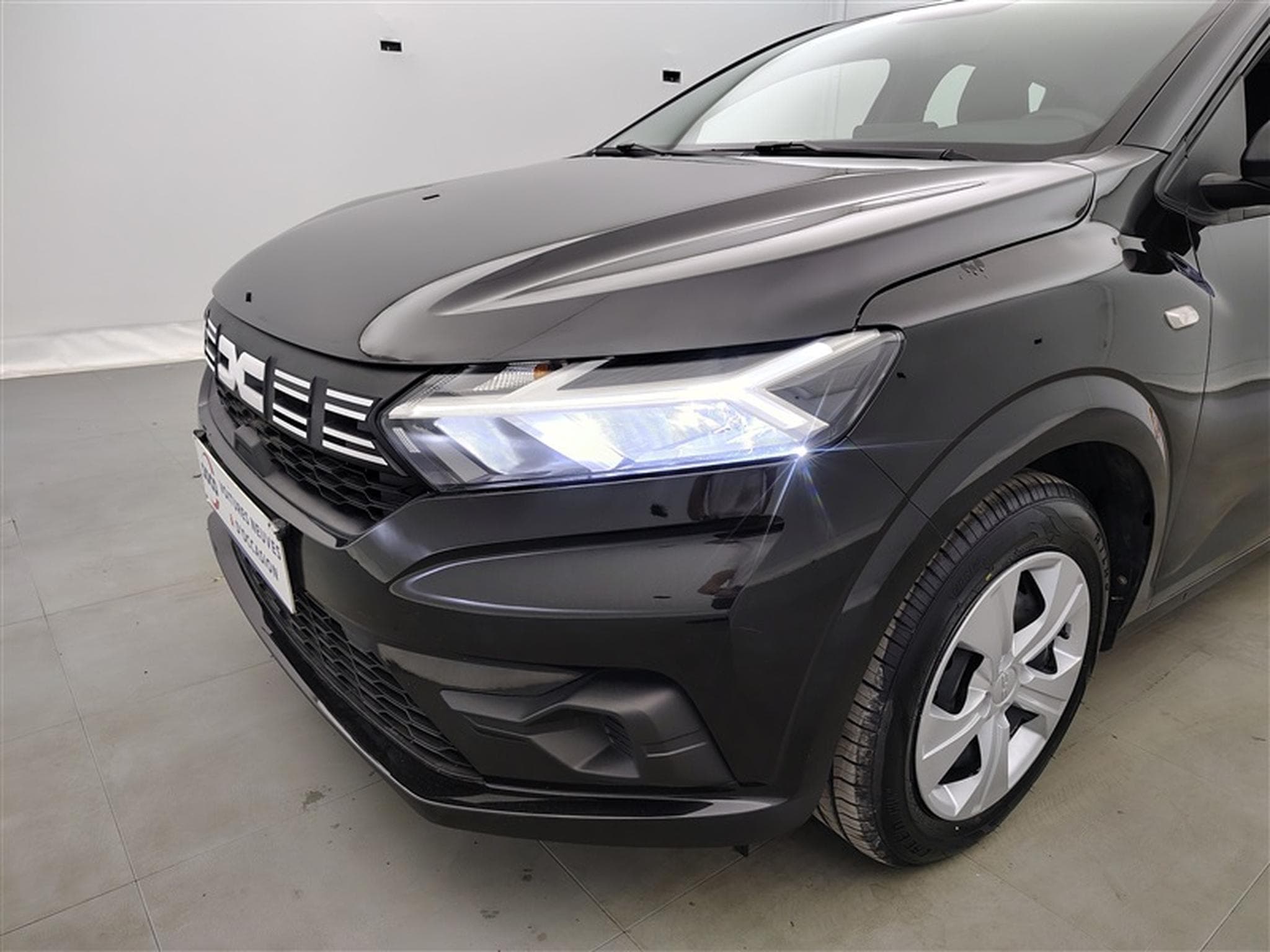 Dacia Sandero 1.0i SCe Essential (2023) - Photo 15