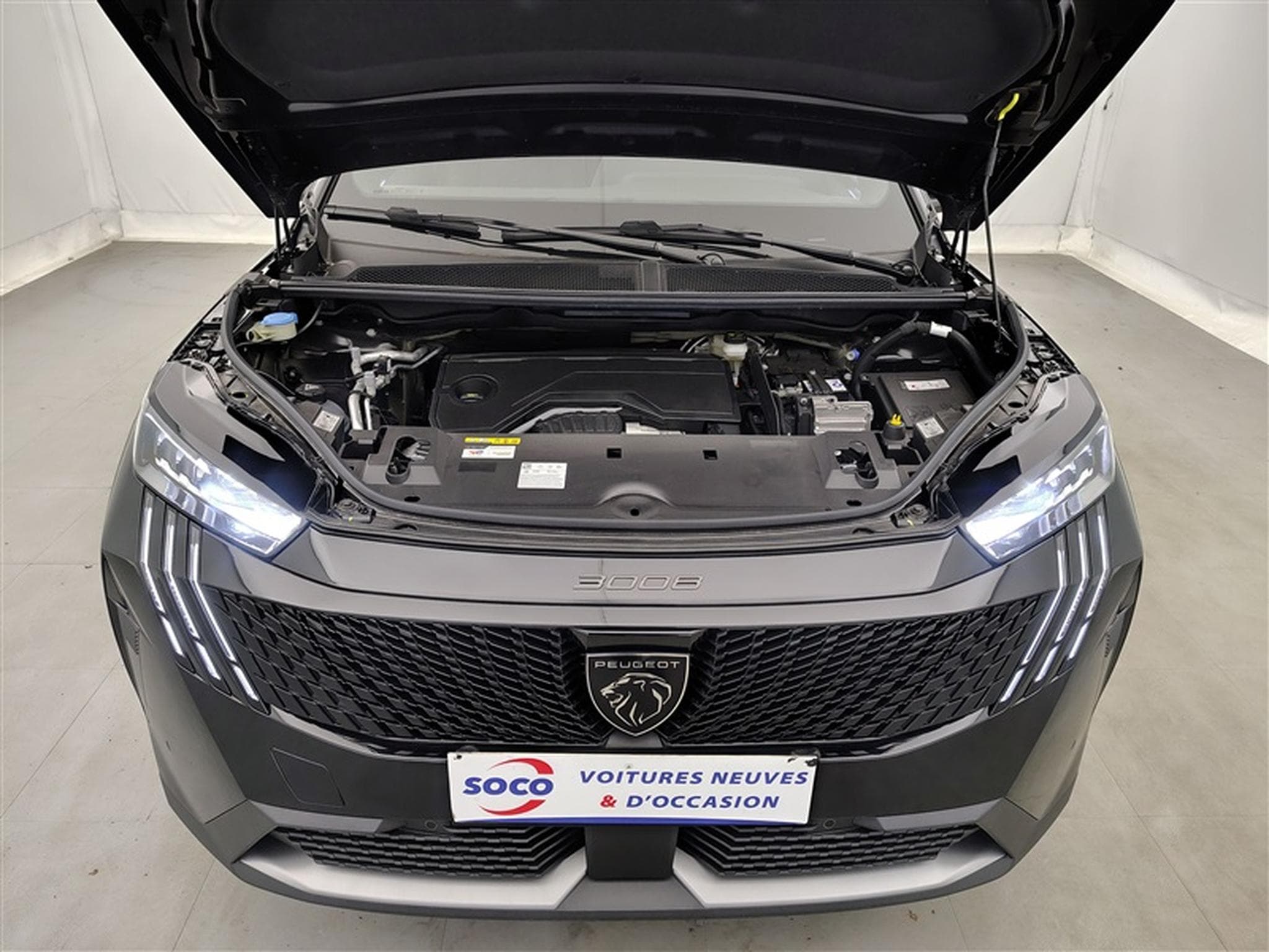 Peugeot 3008 1.2 Hybrid 145Cv e-DCS6 GT NAVI / FULL LED / CAMERA (2025) - Photo 22