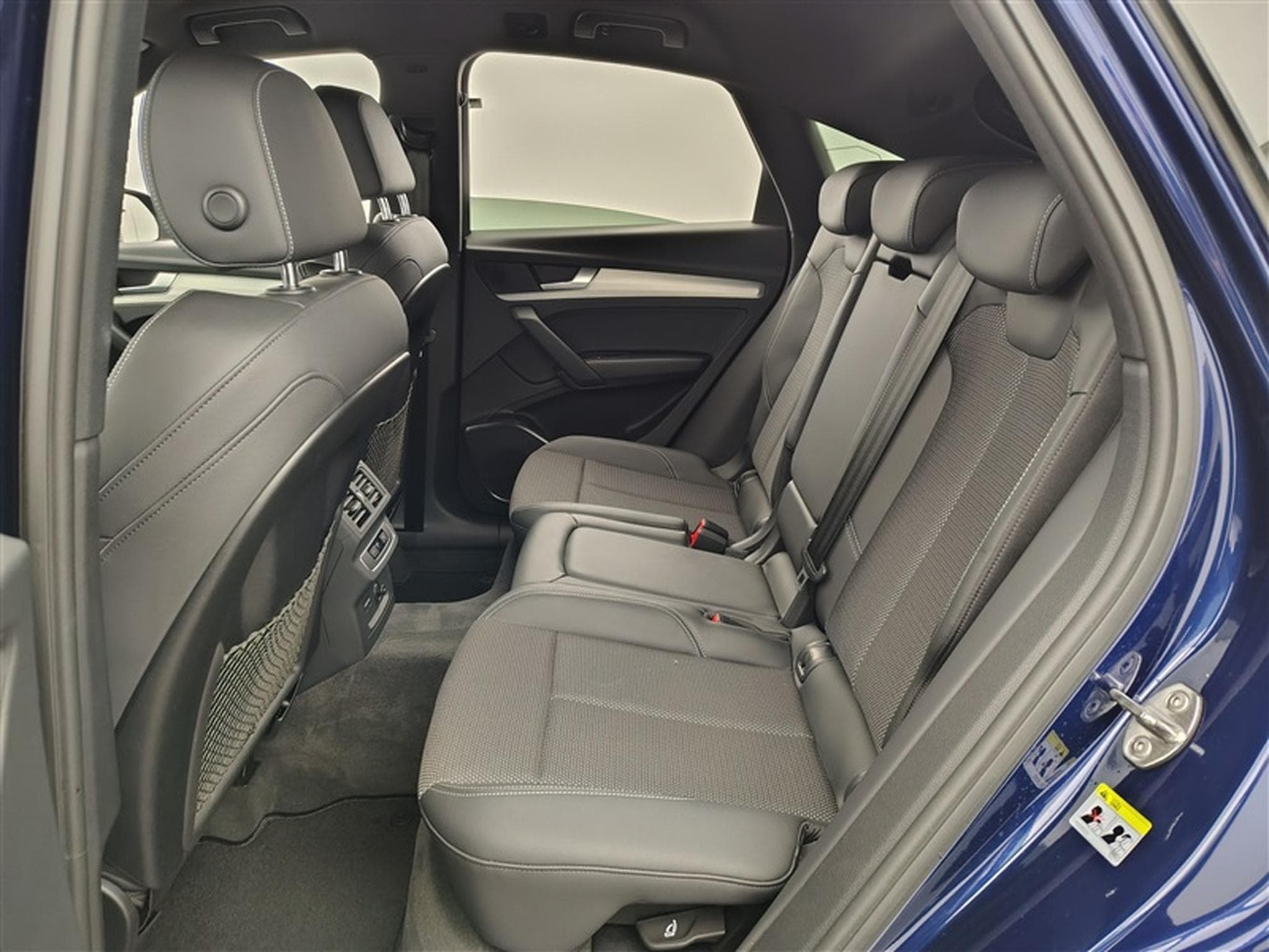 Audi Q5 Sportback PHEV 50 TFSIe Quattro S-Line NAVI / CAMERA (2022) - Foto 16