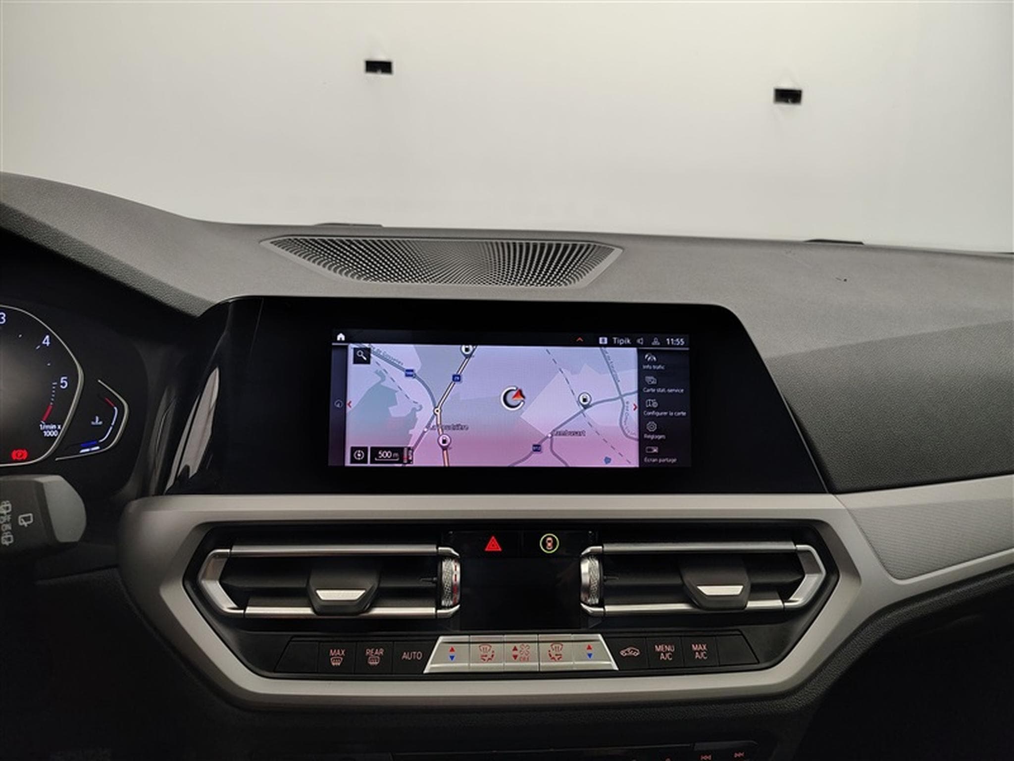 BMW 318 318 d Touring NAVI/TO PANO/FULL LED/JA17/PDC (2020) - Foto 11