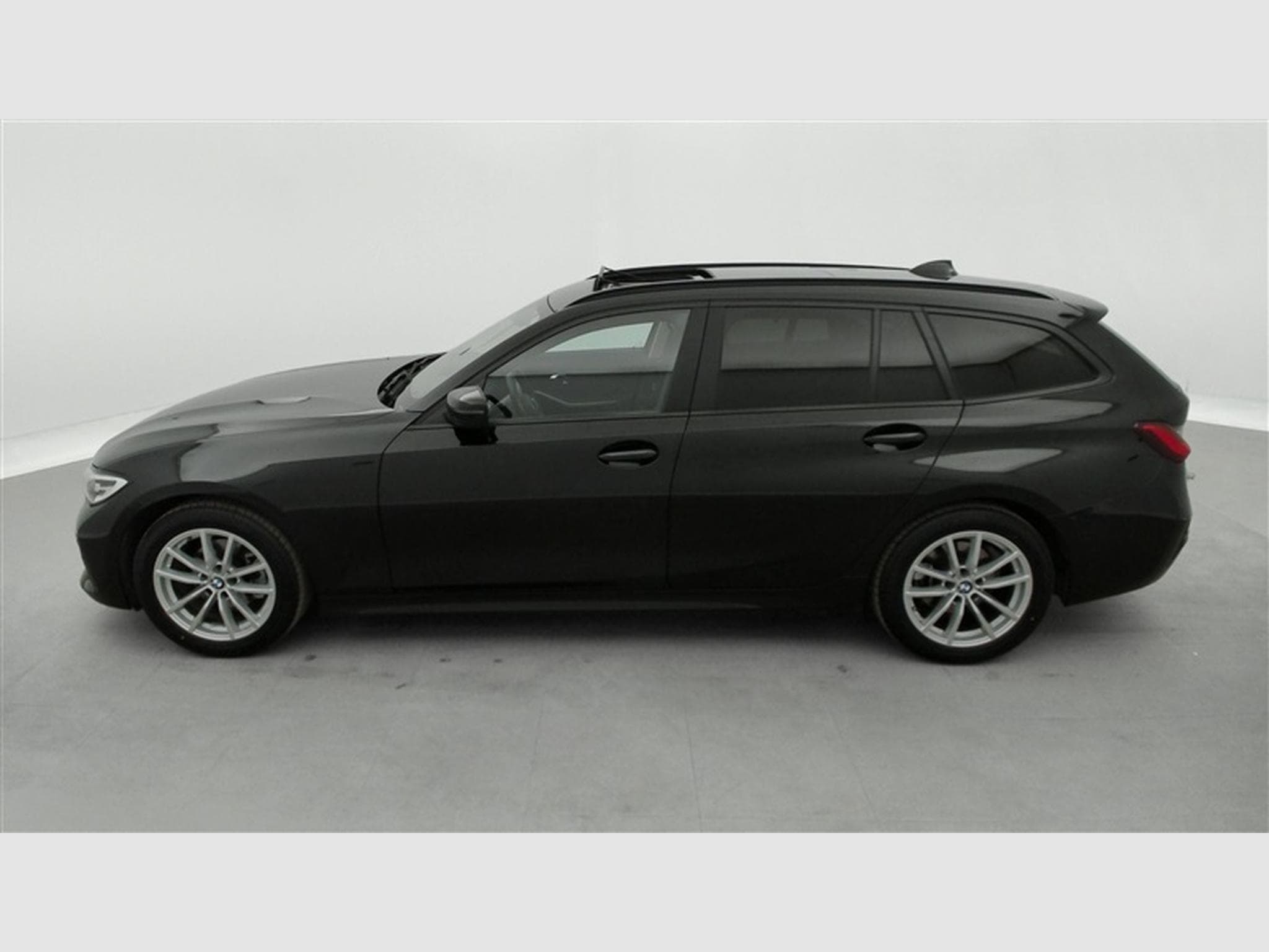 BMW 318 318 d Touring NAVI/TO PANO/FULL LED/JA17/PDC (2020) - Foto 3