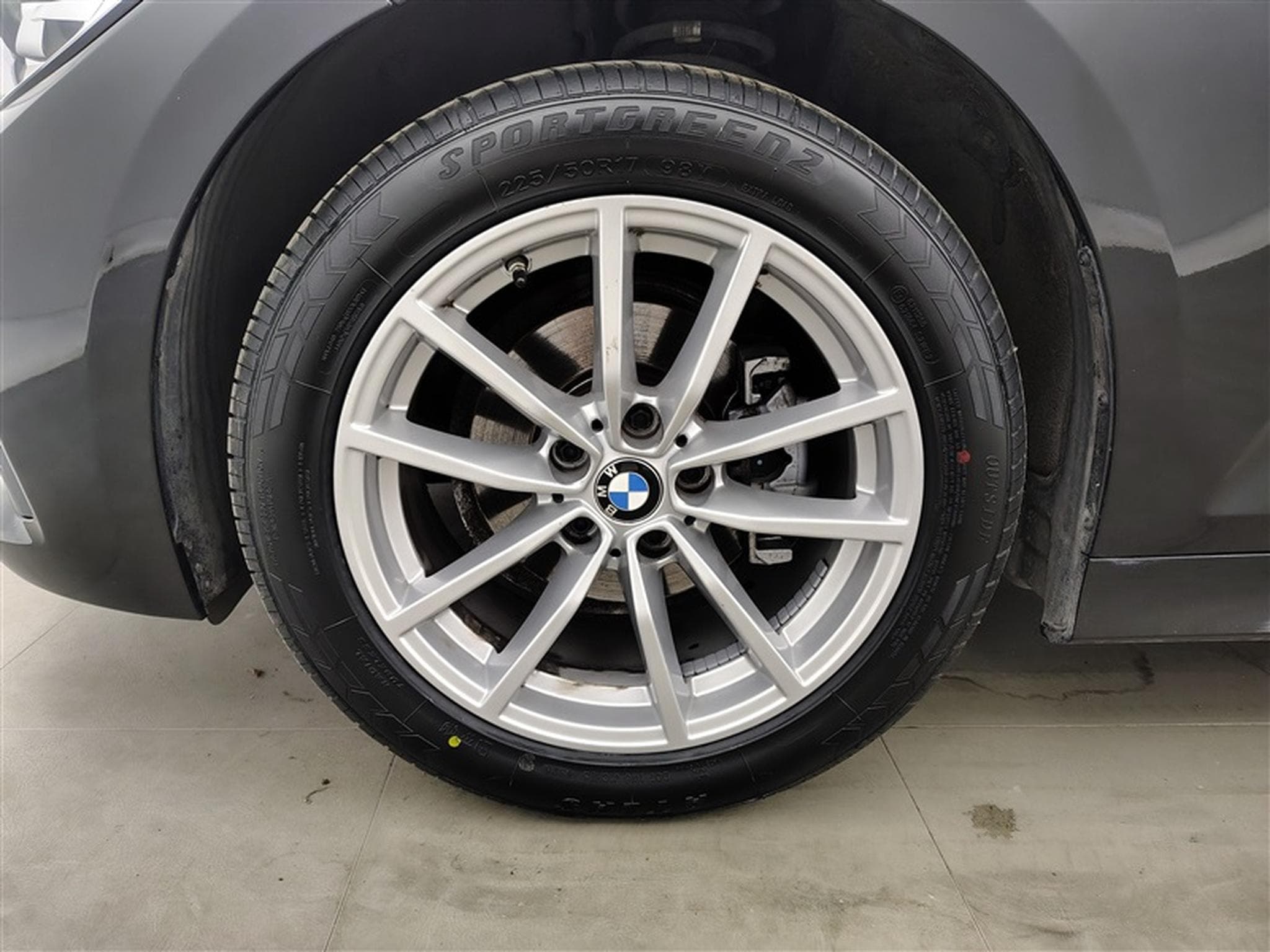 BMW 318 318 d Touring NAVI/TO PANO/FULL LED/JA17/PDC (2020) - Foto 6