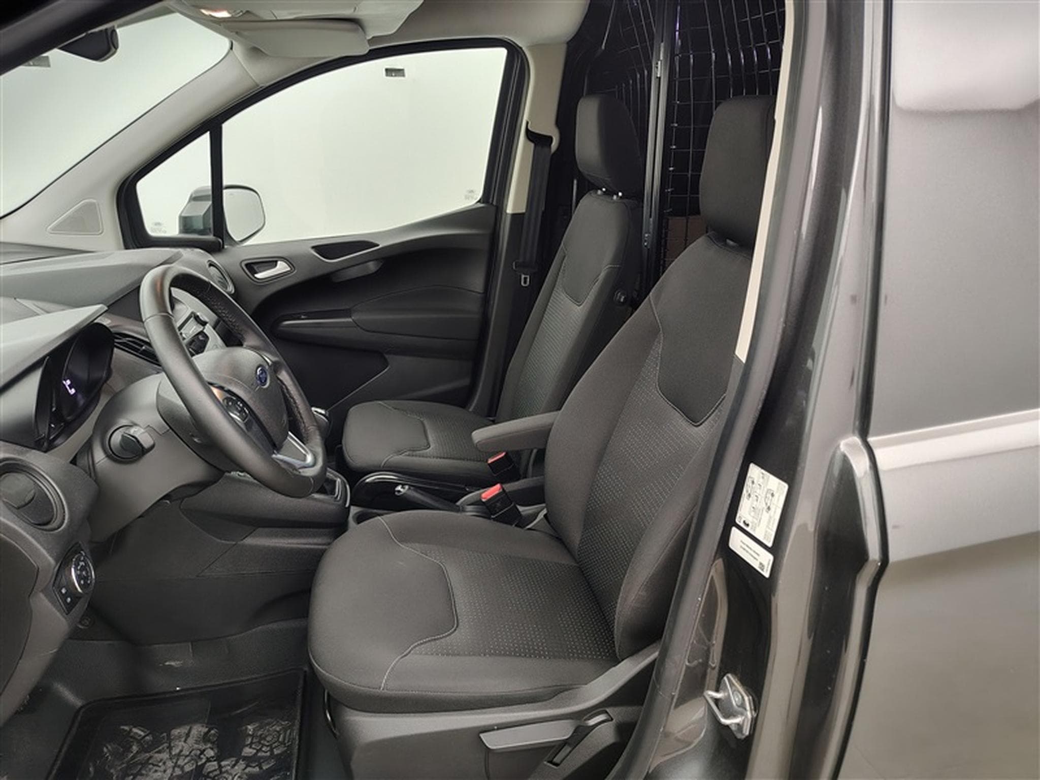 Ford Transit 1.5 TDCi 100cv Limited NAVI / PDC AV+AR / JA 15" (2024) - Photo 7
