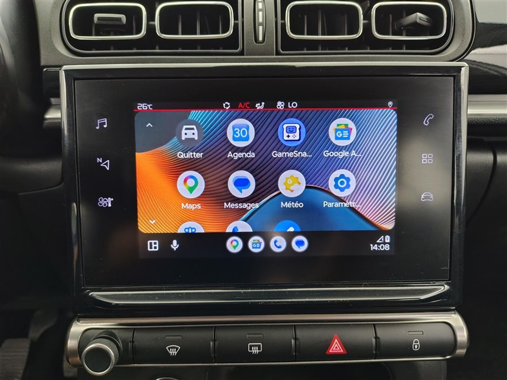 Citroen C3 1.2i PureTech Shine CARPLAY / FULL LED / JA 16" (2023) - Photo 20