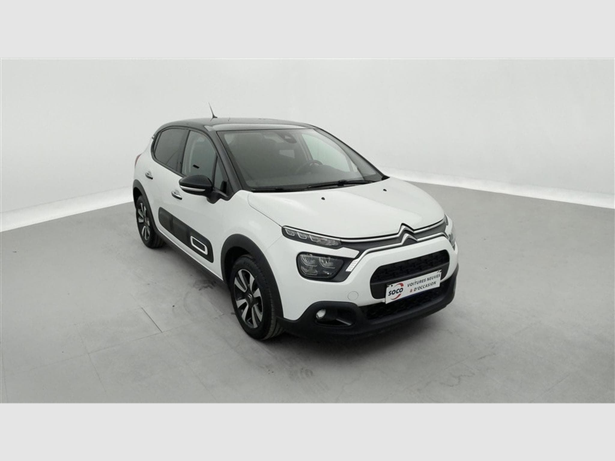 Citroen C3 1.2i PureTech Shine CARPLAY / FULL LED / JA 16" (2023) - Photo 22