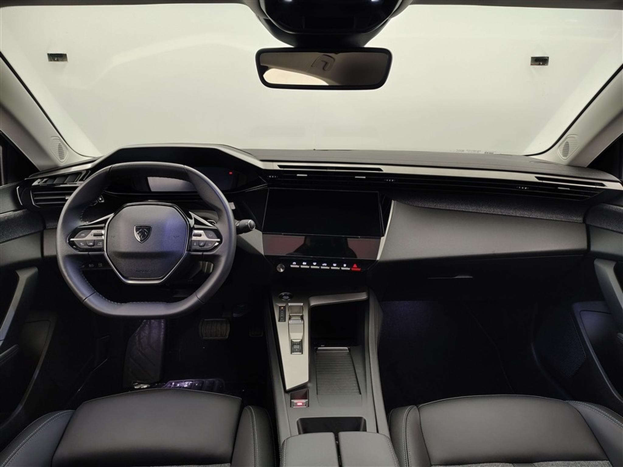 Peugeot 408 1.6 PHEV 150cv EAT8 Allure NAVI / FULL LED / CAMERA 360 (2024) - Photo 8