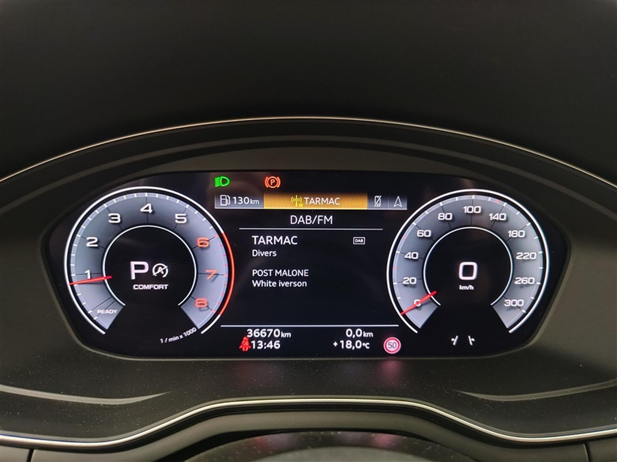 Audi A4 Avant 35 TFSI S-Line Competition  S-tronic *FULL OPTIONS* (2024) - Photo 9