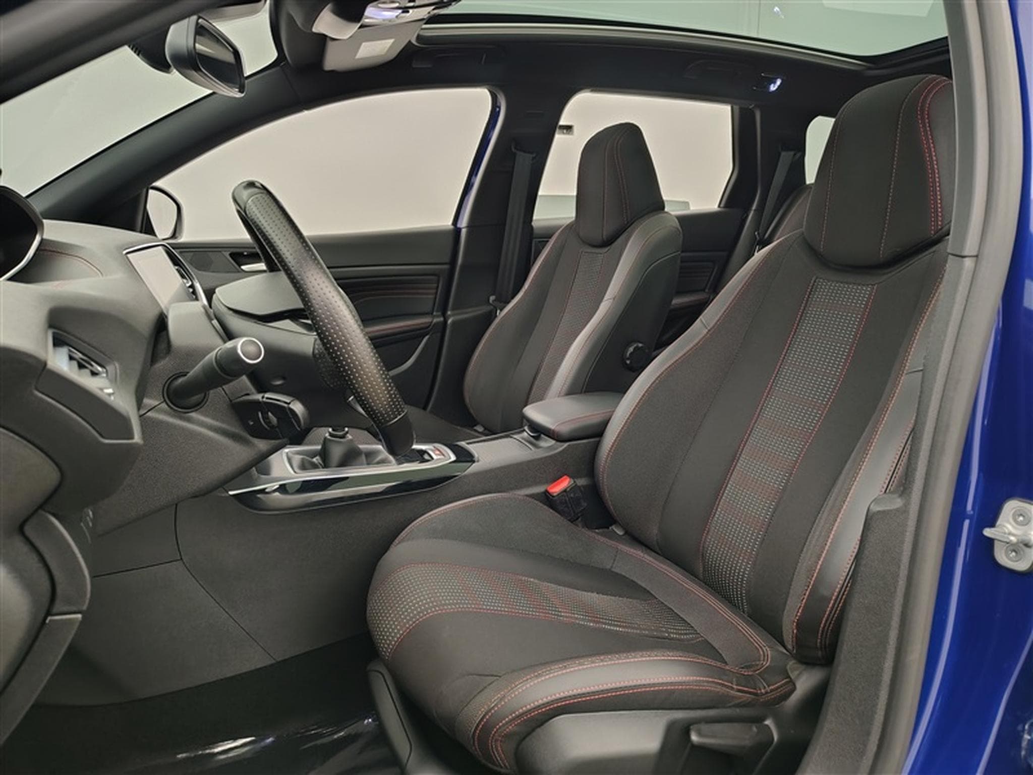 Peugeot 308 1.2 PureTech GT Line *NAVI/FULL LED/CAM360/T.PANO/JA17* (2019) - Photo 7