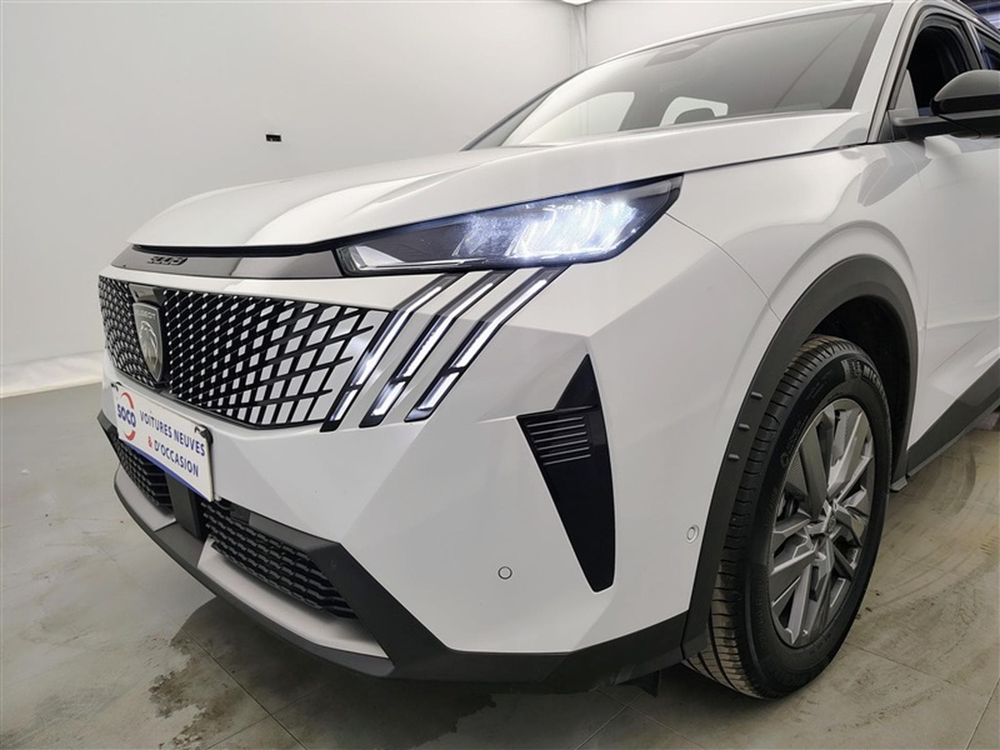 Peugeot 5008 1.2 HYBRID 145cv e-DSC6 Allure 7 Pl Navi / Led / PDC+Caméra (2025) - Photo 15