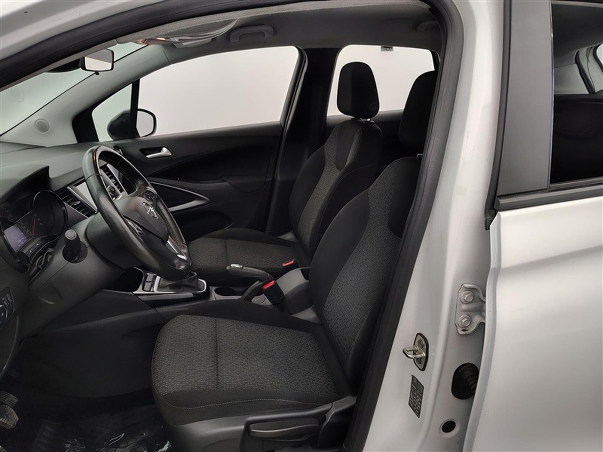 Opel Crossland 1.2 Edition CARPLAY / FULL LED / CLIM (2024) - Photo 7