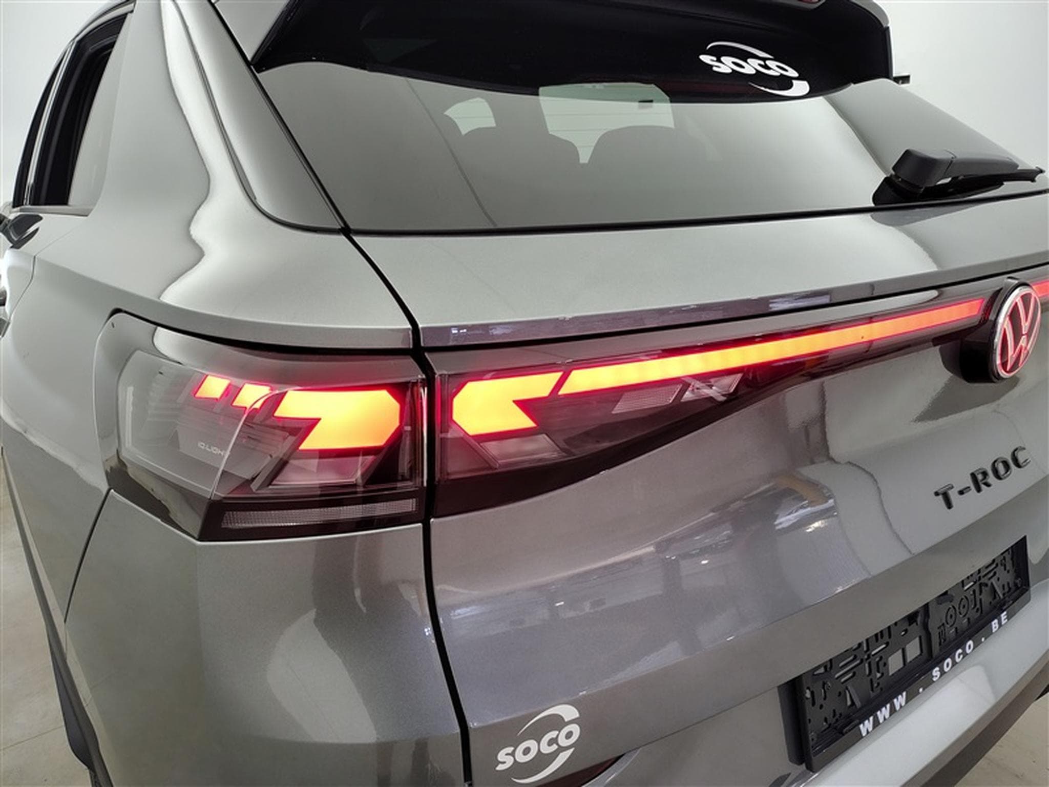 VW T-Roc 1.5 TSI 150cv DSG R-Line CARPLAY / FULL LED / PANO / CAMERA (2026) - Foto 16