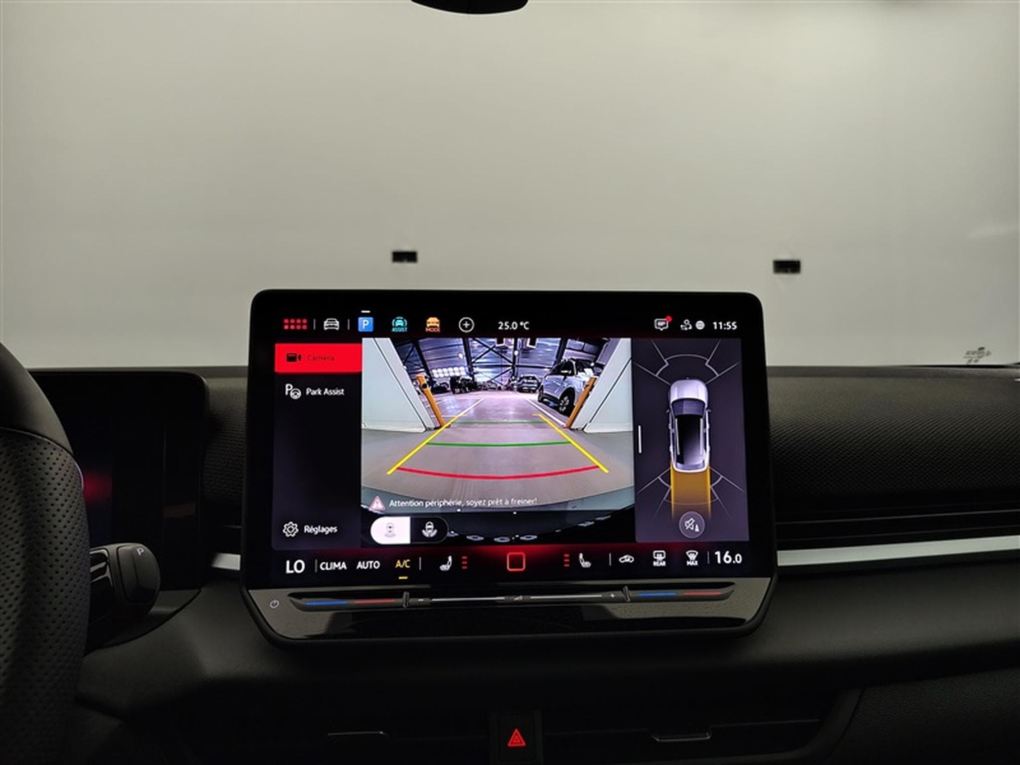VW T-Roc 1.5 TSI 150cv DSG R-Line CARPLAY / FULL LED / PANO / CAMERA (2026) - Foto 18
