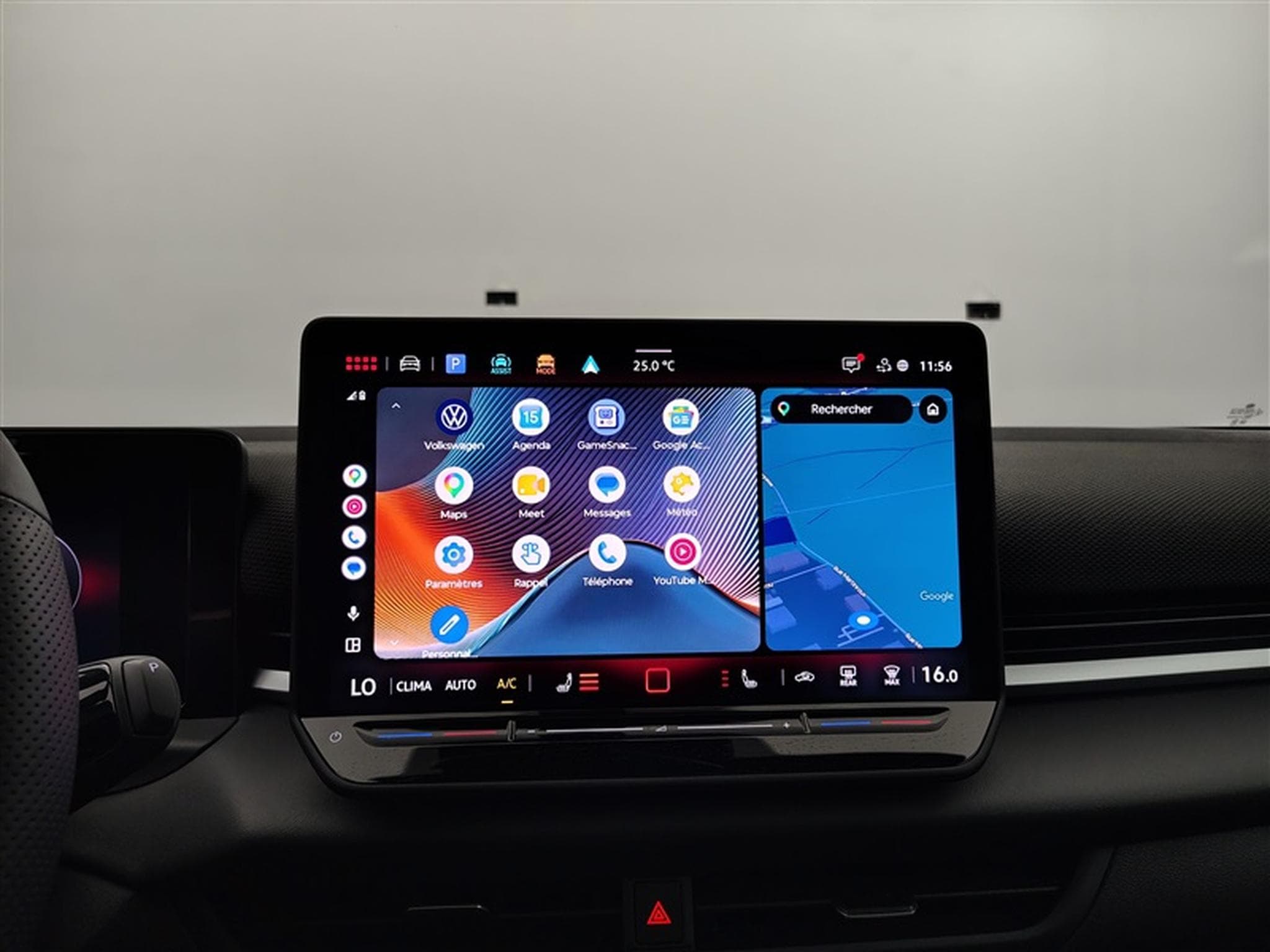 VW T-Roc 1.5 TSI 150cv DSG R-Line CARPLAY / FULL LED / PANO / CAMERA (2026) - Foto 22