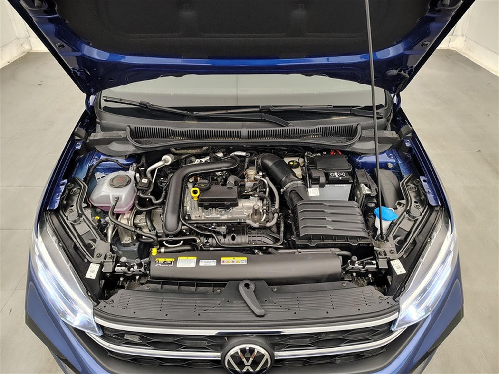 VW Taigo 1.0 TSI 115cv DSG R-Line NAVI / FULL LED / CAMERA / JA 18" (2025) - Foto 19