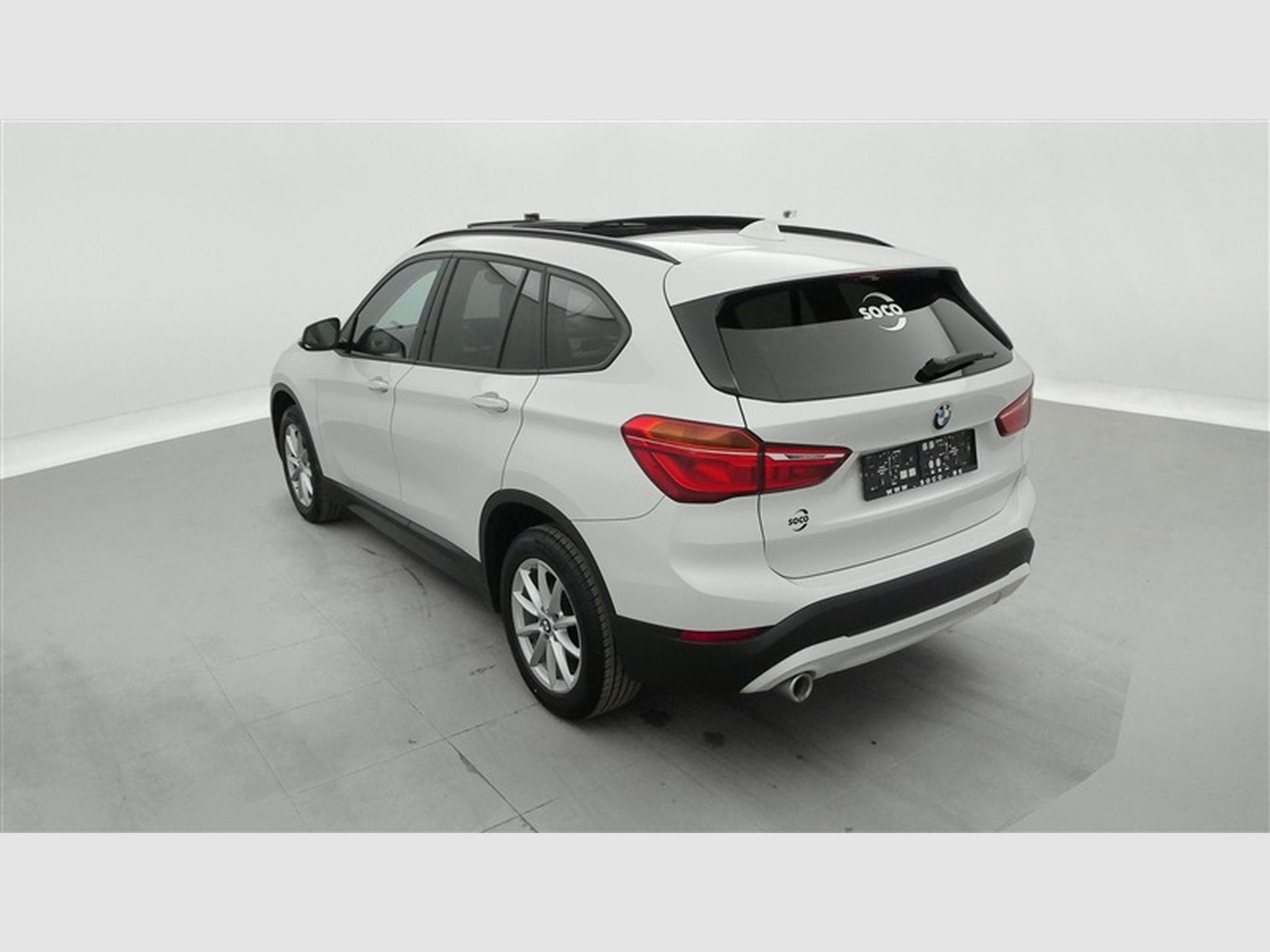 BMW X1 1.5 dA sDrive16 NAVI / CUIR / TOIT PANO (2021) - Photo 2