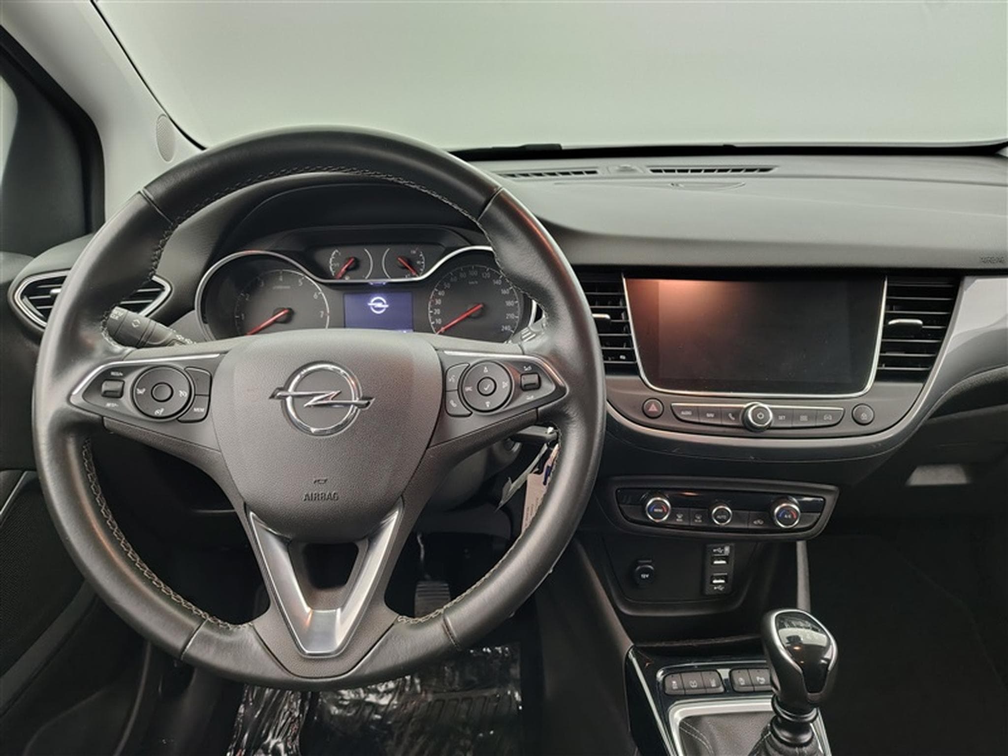 Opel Crossland 1.2 Turbo Ultimate NAVI / FULL LED / PDC AV-AR (2024) - Photo 9
