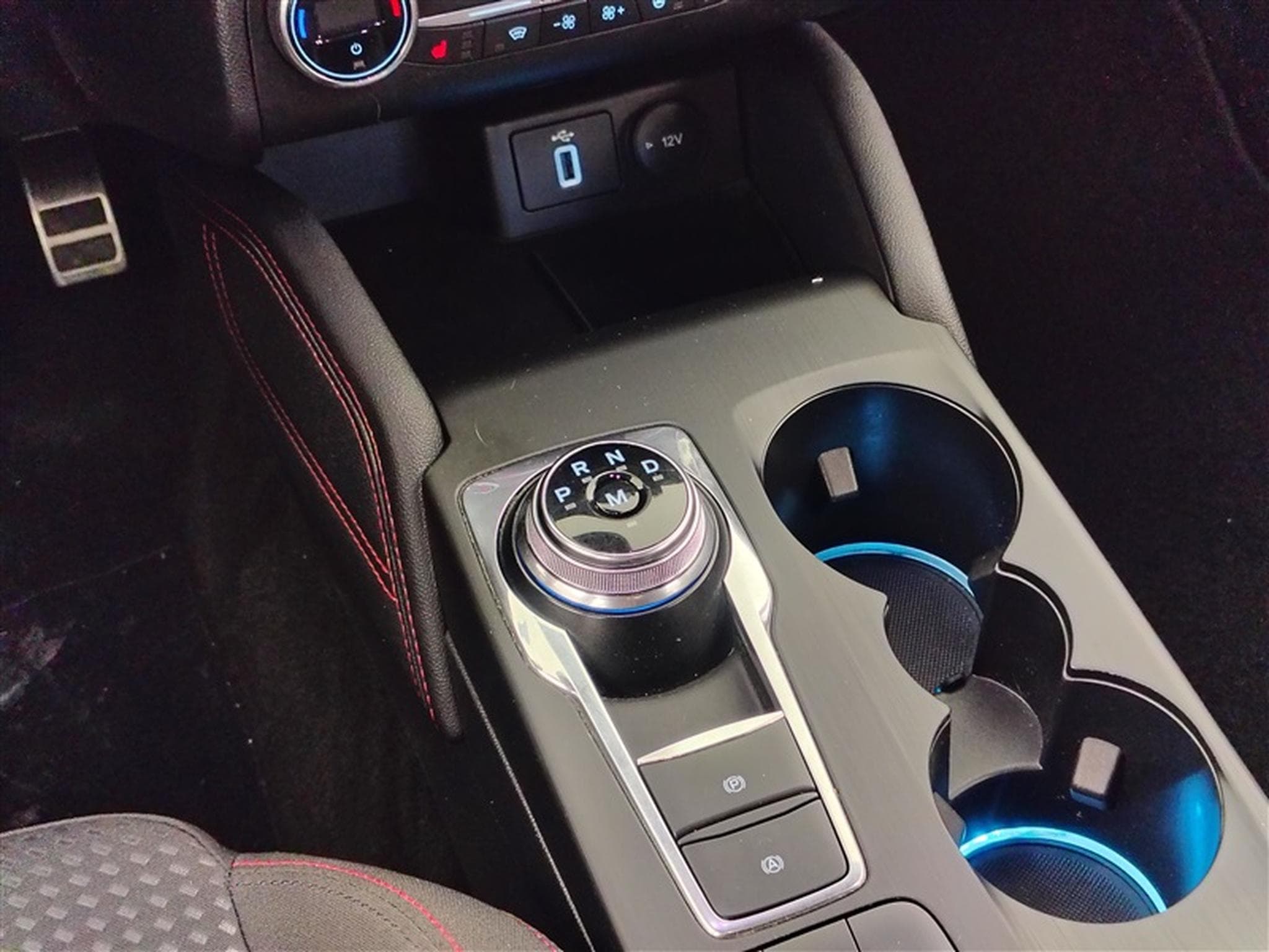 Ford Focus 1.0 EcoBoost ST-Line (2020) - Photo 10
