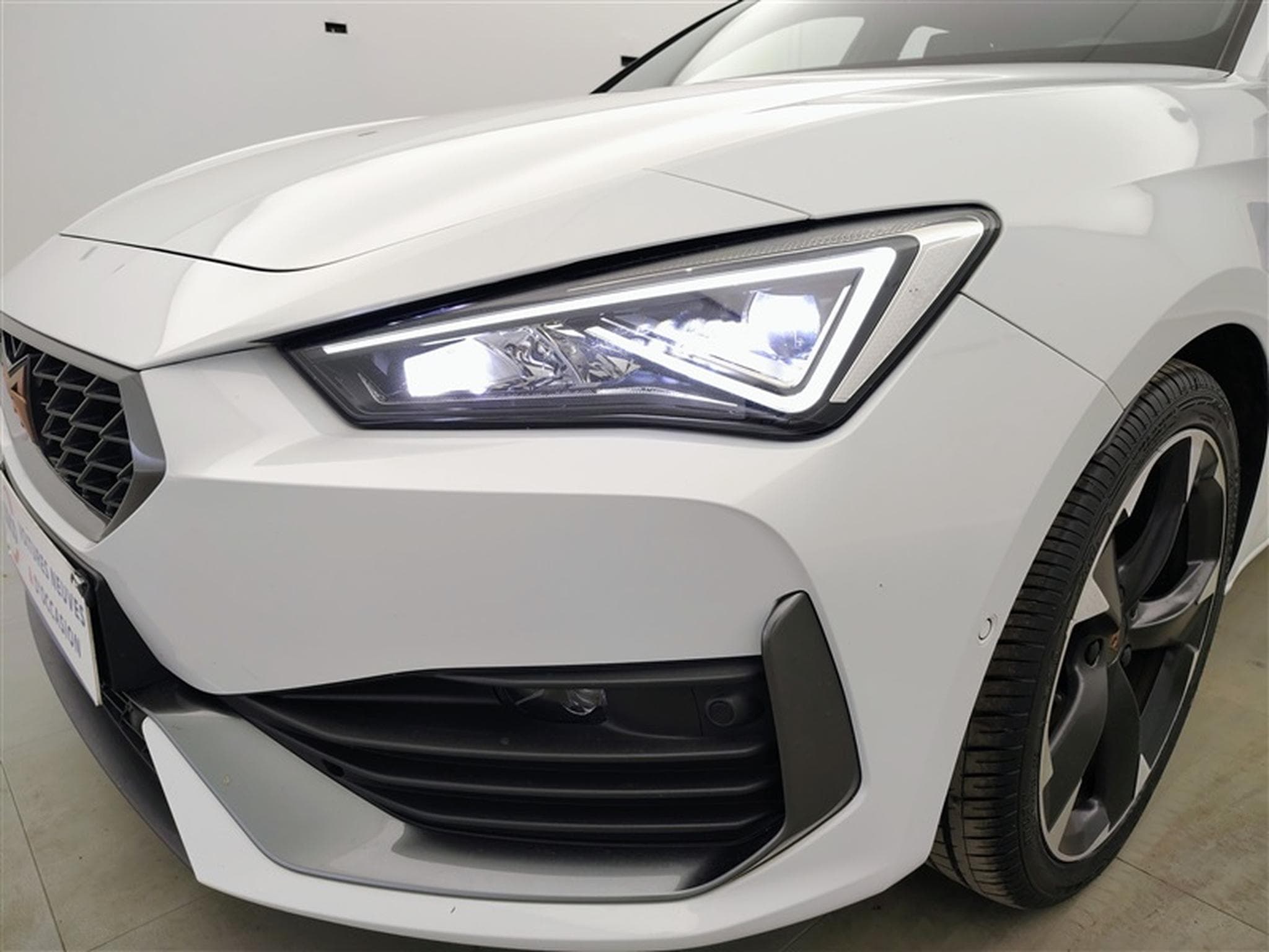Cupra Leon 1.5 eTSI 150cv DSG  S-CUIR / NAVI / FULL LED / CARPLAY (2024) - Photo 15