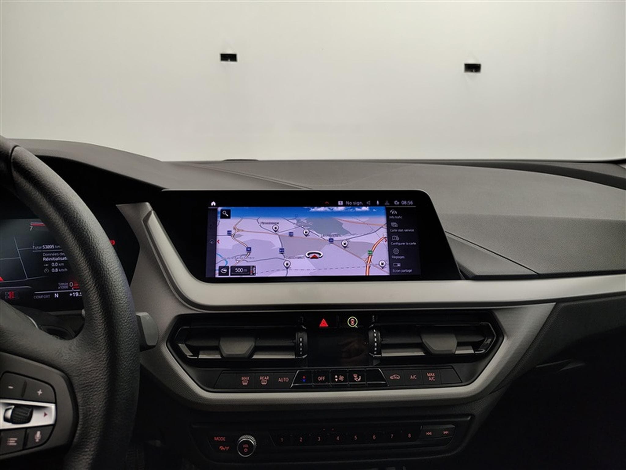BMW 118 i  Navi Cockpit / Led / PDC av+ar (2021) - Photo 11