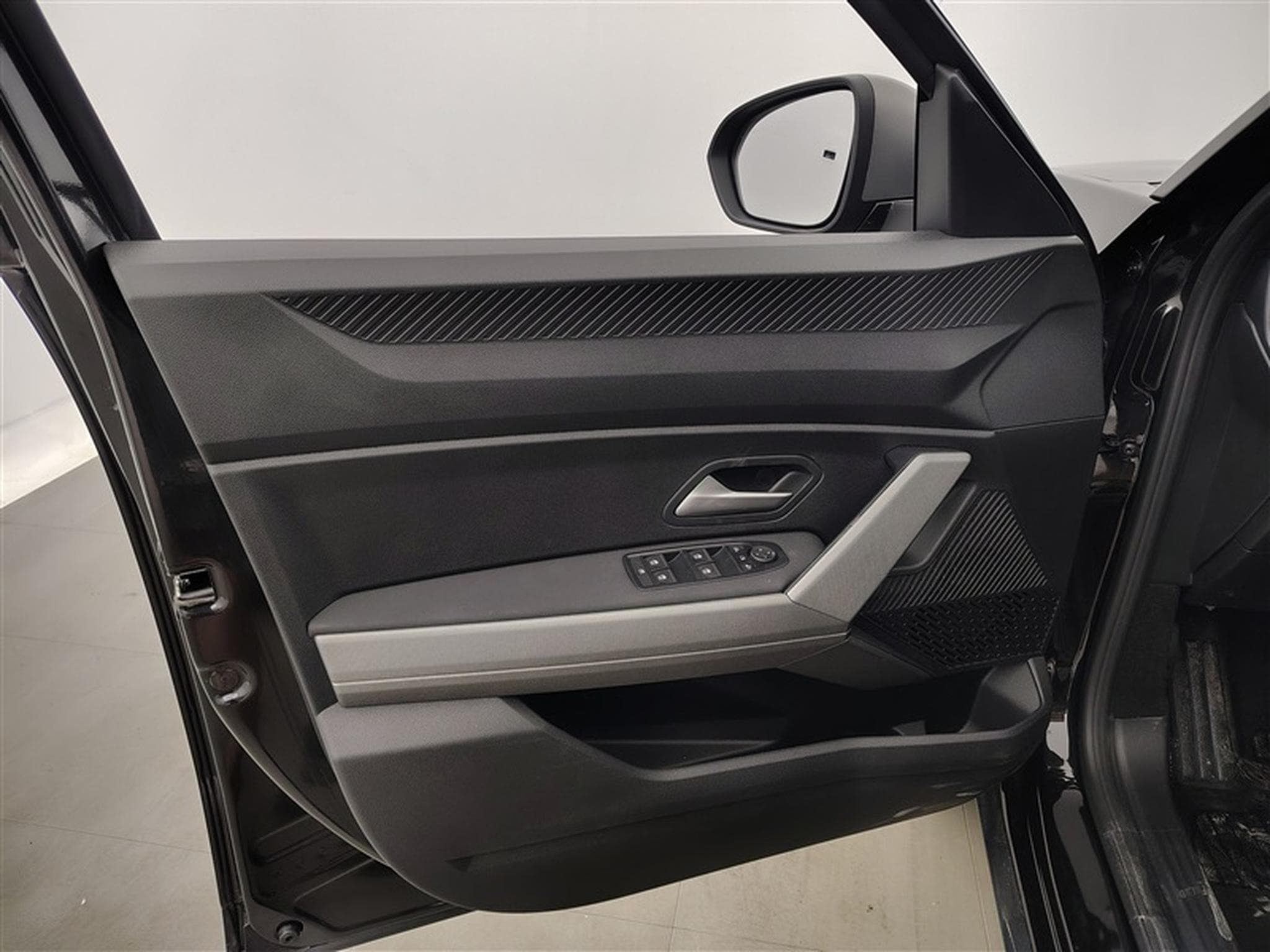 Dacia Bigster Mild Hybrid 140cv Journey NAVI / CARPLAY / CAMERA (2026) - Photo 16