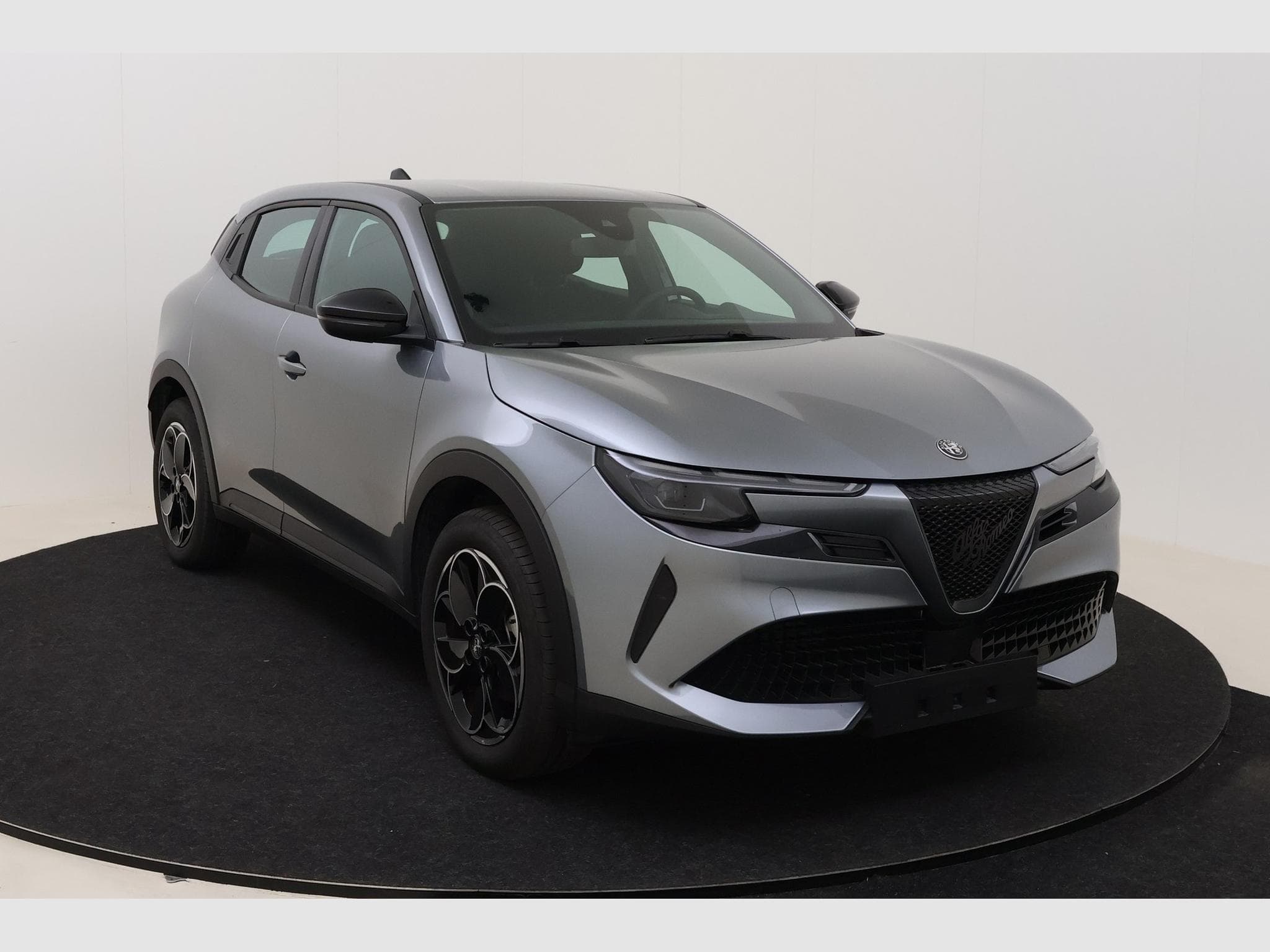 Alfa-Romeo Junior - (2025) - Photo 3