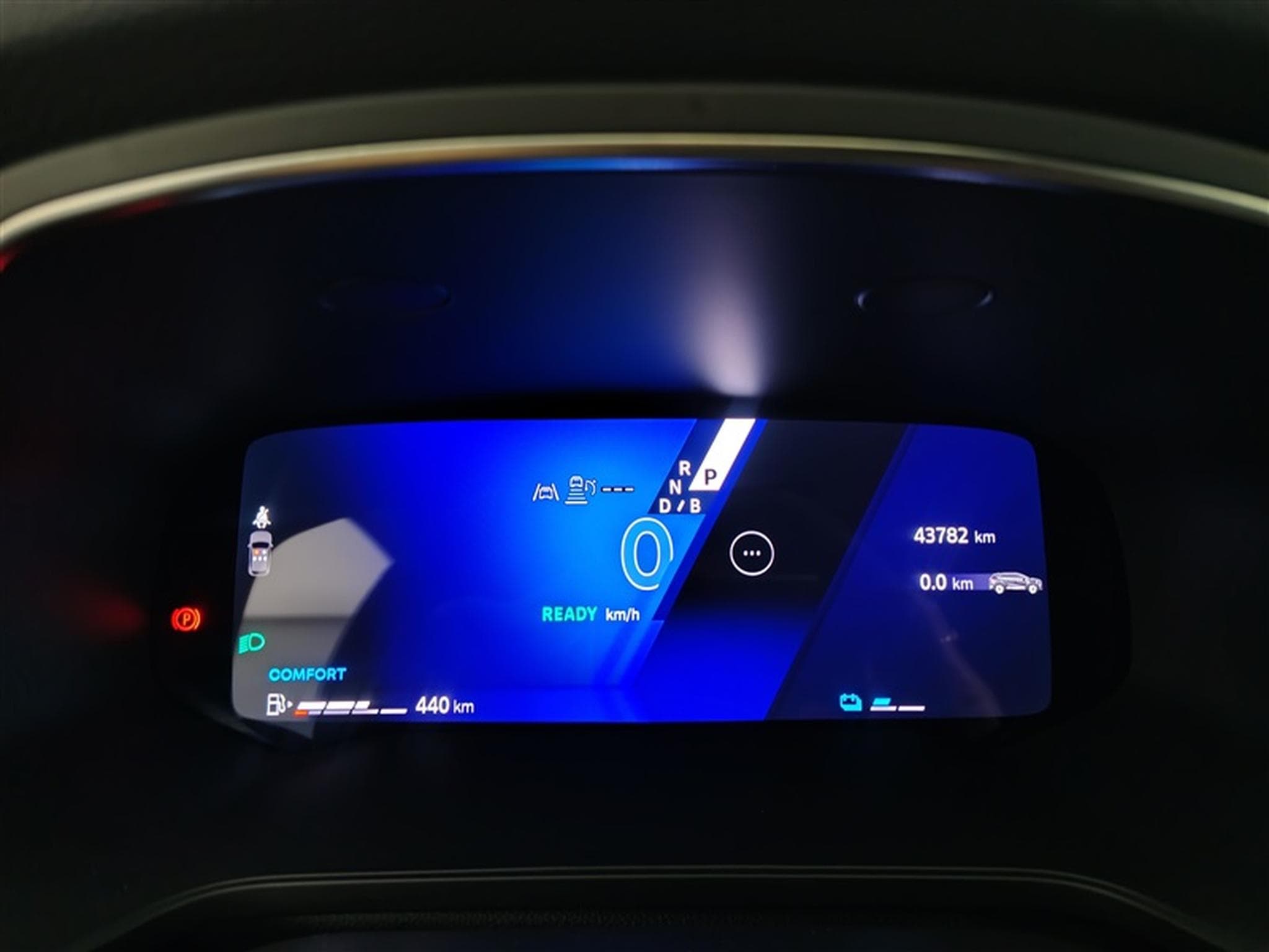 Renault Symbioz 1.6 E-TECH 145 Full Hybride Esprit Alpine NAVI/ S-CUIR/ LED (2025) - Foto 10