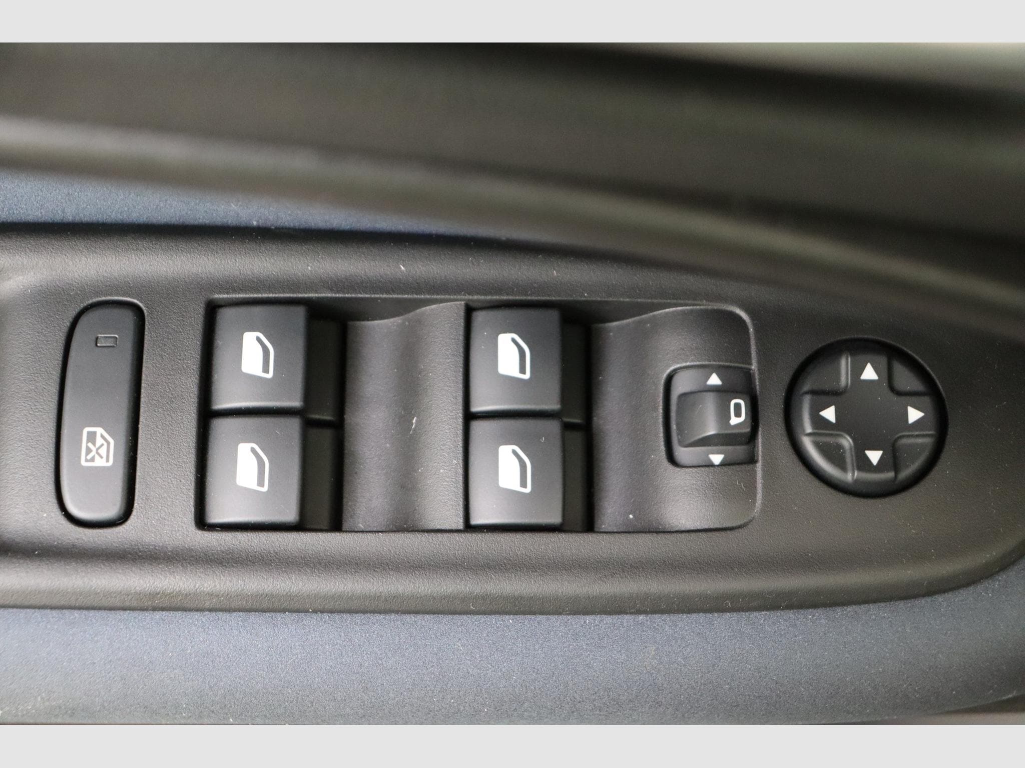Alfa-Romeo Junior - (2025) - Photo 17