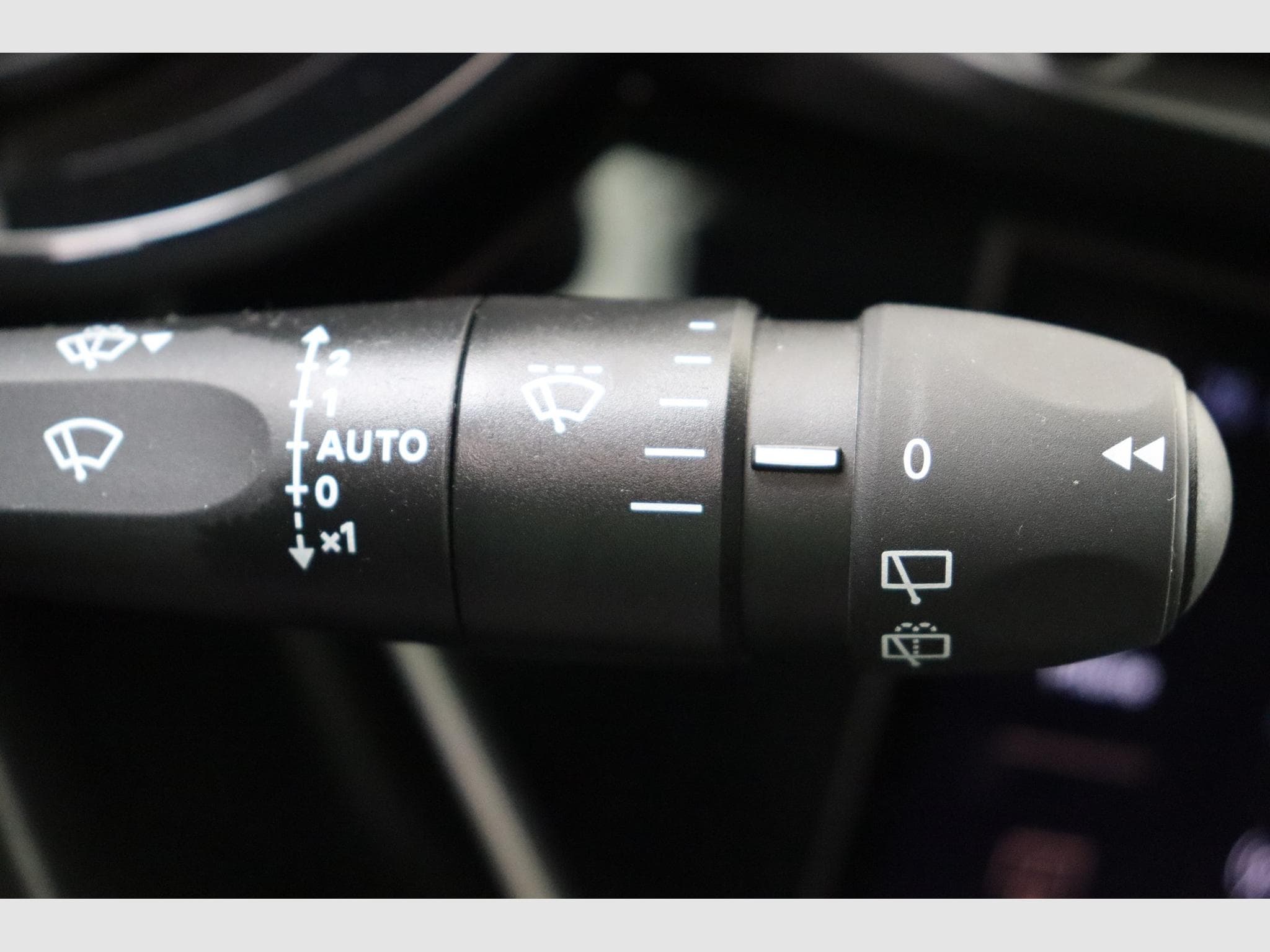 Alfa-Romeo Junior - (2025) - Photo 19