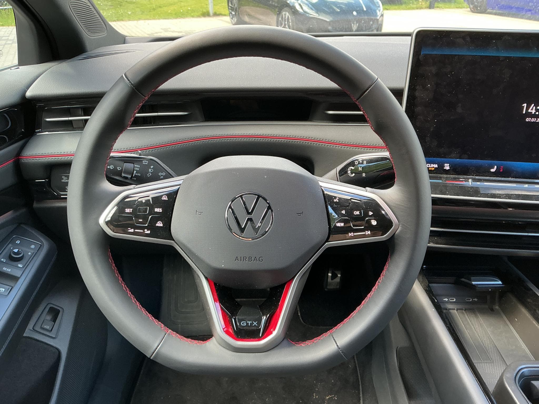 VW ID.7 GTX 4motion Tourer (2025) - Photo 7