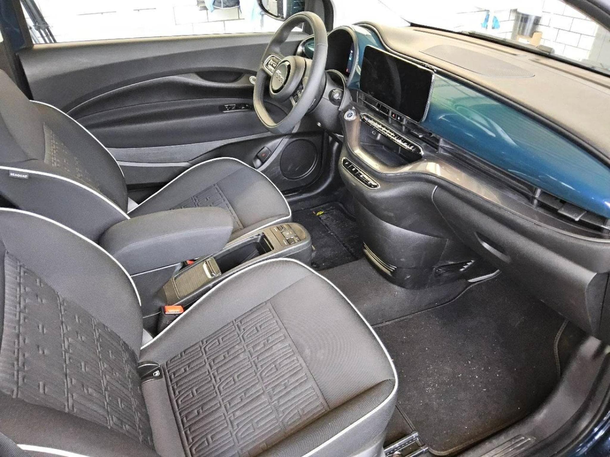 Fiat 500 Cabrio (2023) - Photo 3