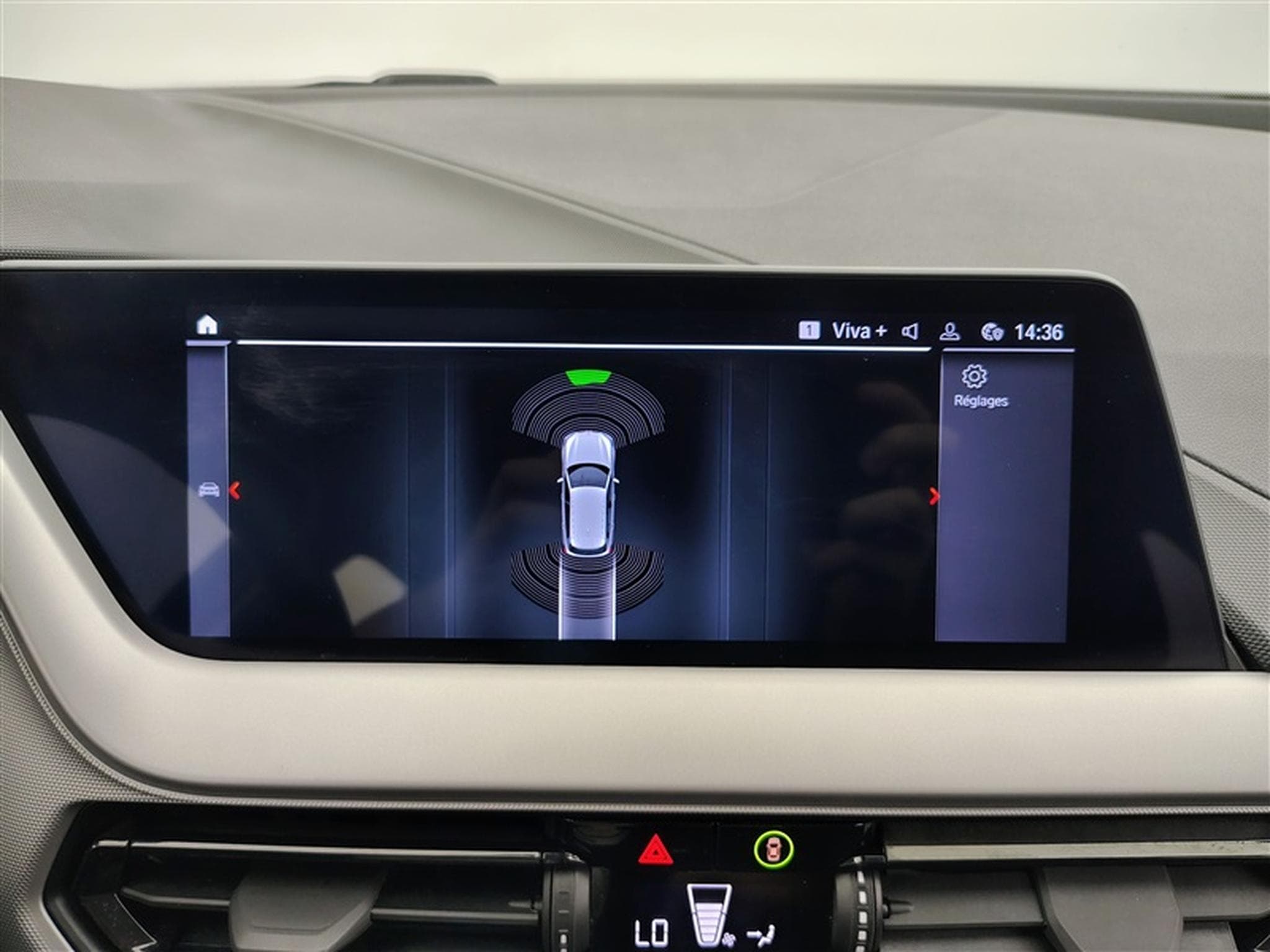 BMW 118 iA Business NAVI / FULL LED / PDC AV-AR (2024) - Photo 18