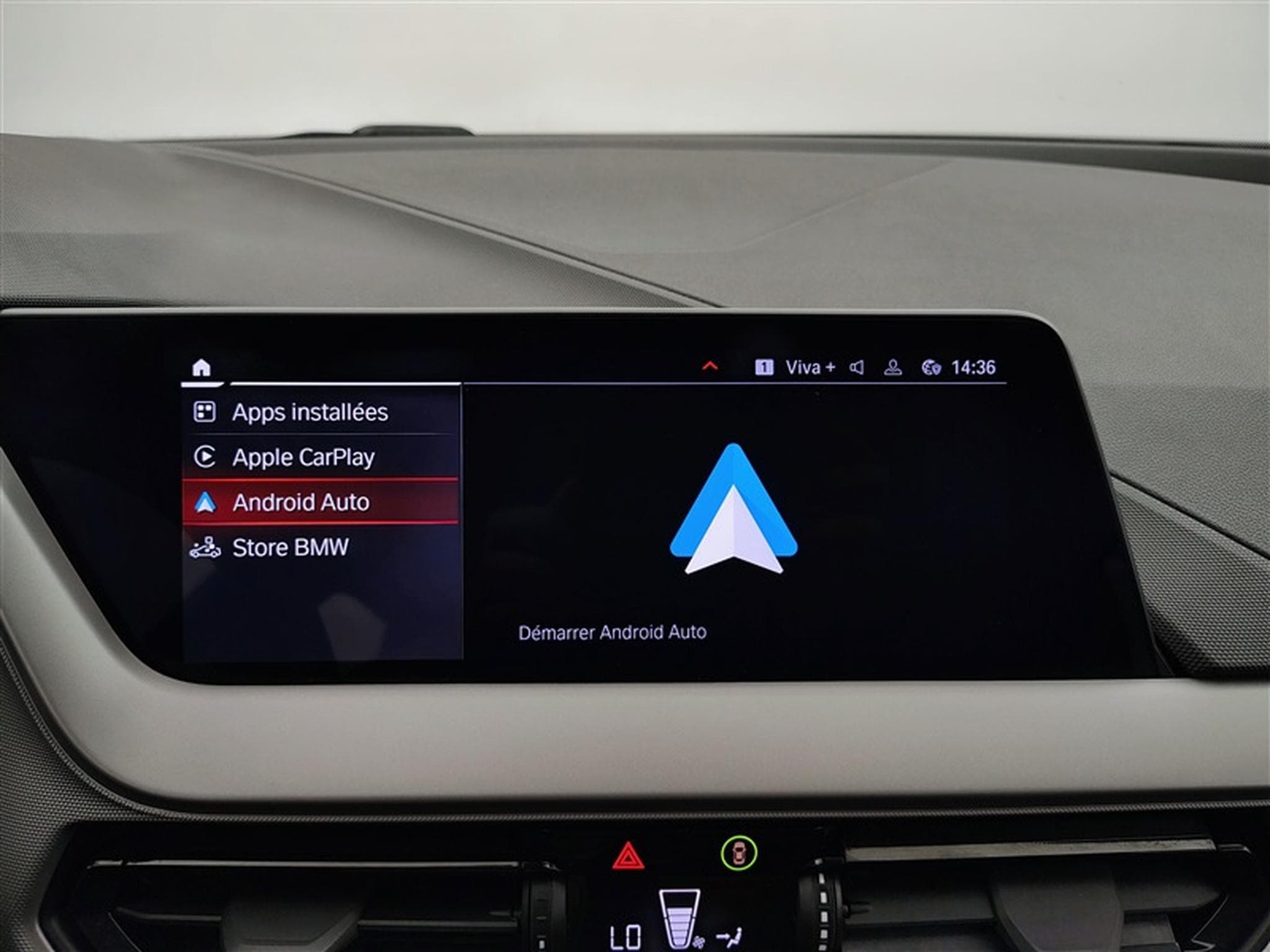 BMW 118 iA Business NAVI / FULL LED / PDC AV-AR (2024) - Photo 20