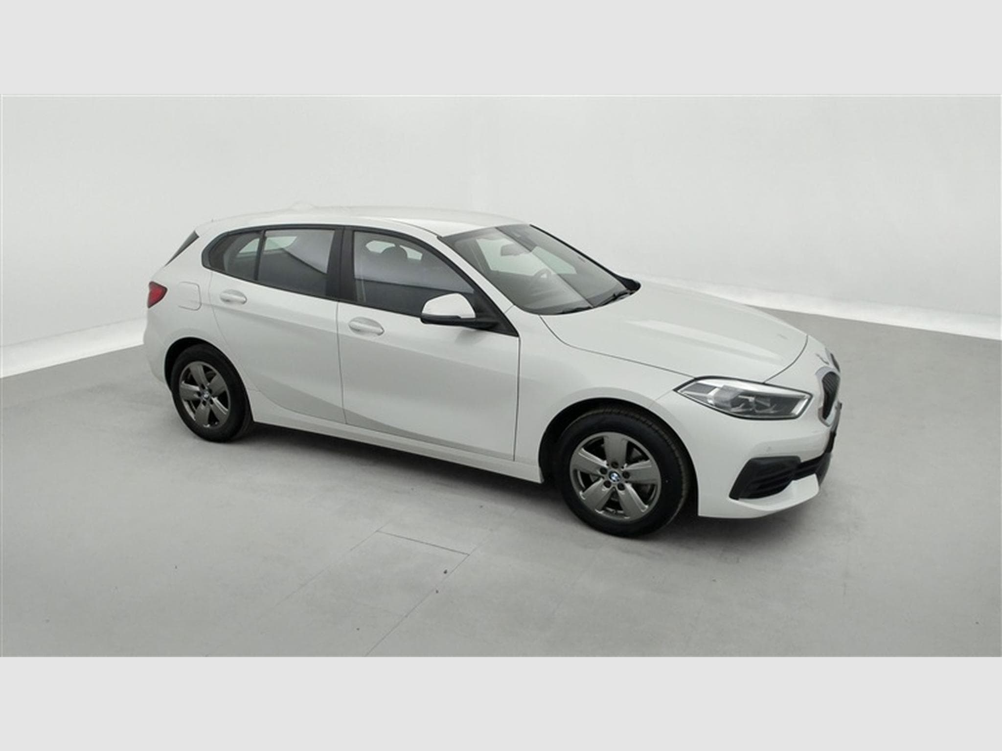 BMW 118 iA Business NAVI / FULL LED / PDC AV-AR (2024) - Photo 23