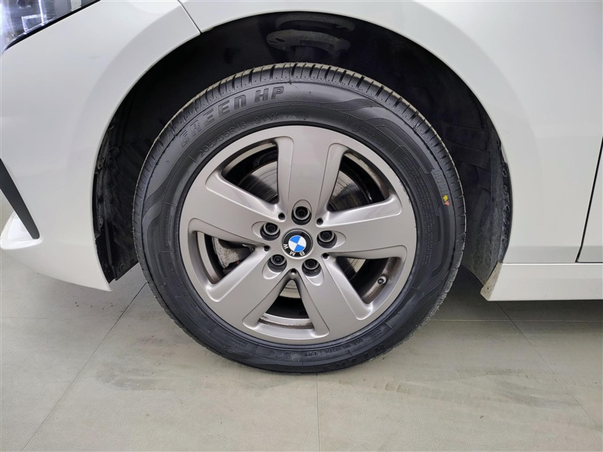 BMW 118 iA Business NAVI / FULL LED / PDC AV-AR (2024) - Photo 6