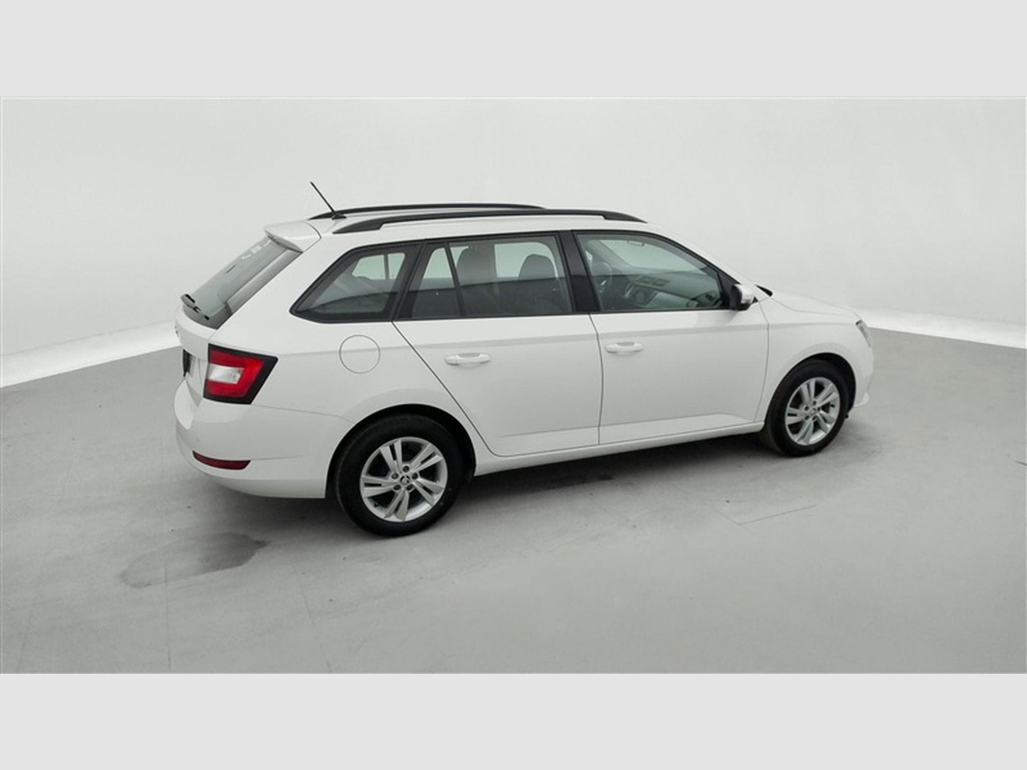 Skoda Fabia Combi 1.0 TSI 95Cv Ambition CARPLAY / ALU (2021) - Photo 23