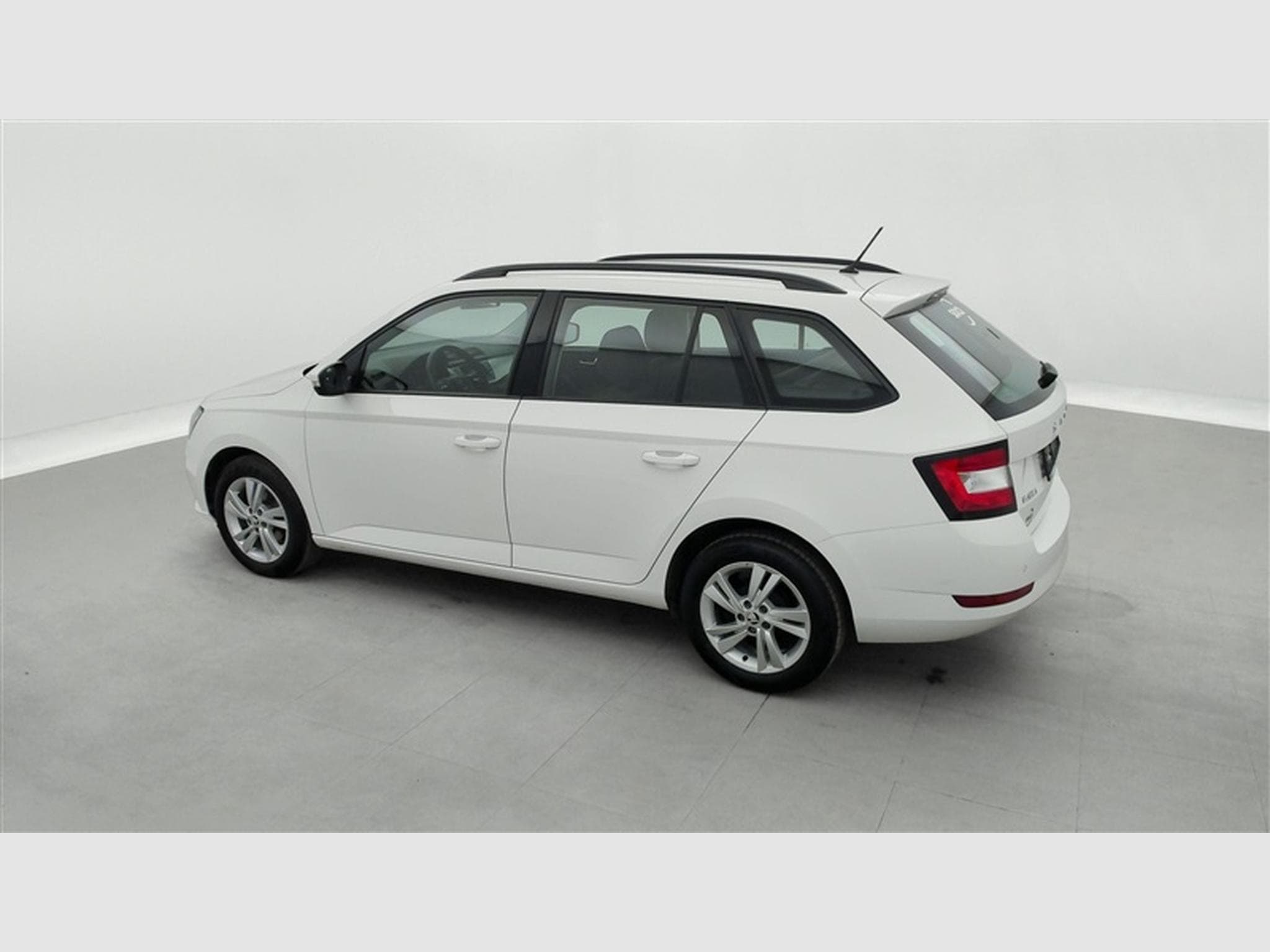 Skoda Fabia Combi 1.0 TSI 95Cv Ambition CARPLAY / ALU (2021) - Photo 25