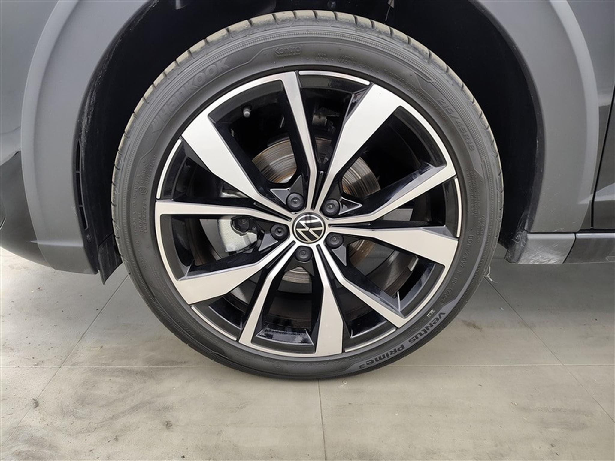 VW Taigo 1.0 TSI 115cv DSG R-Line NAVI / FULL LED / CAMERA / JA 18" (2025) - Foto 6