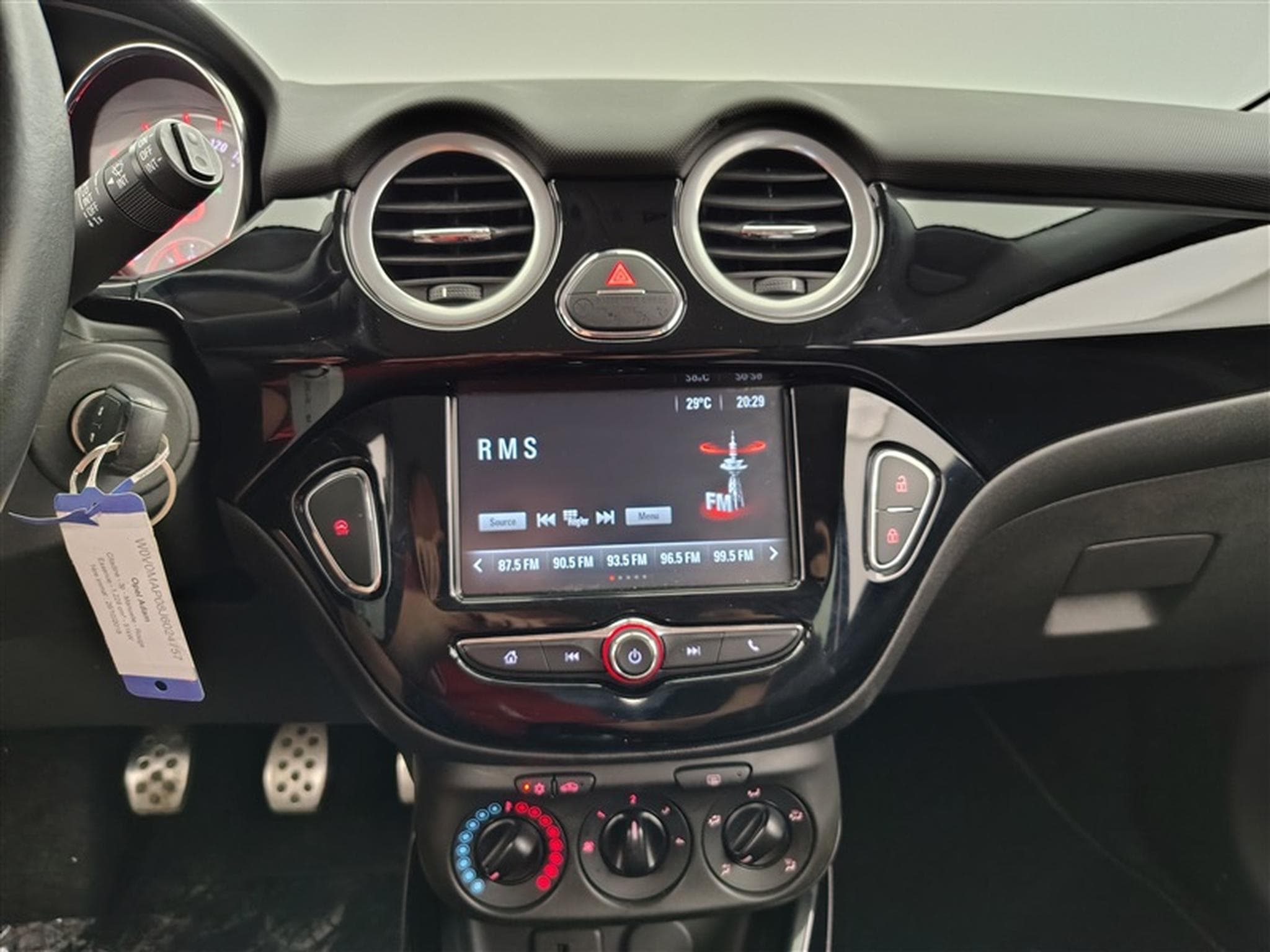 Opel Adam 1.2i Unlimited (EU6.2) (2018) - Photo 11