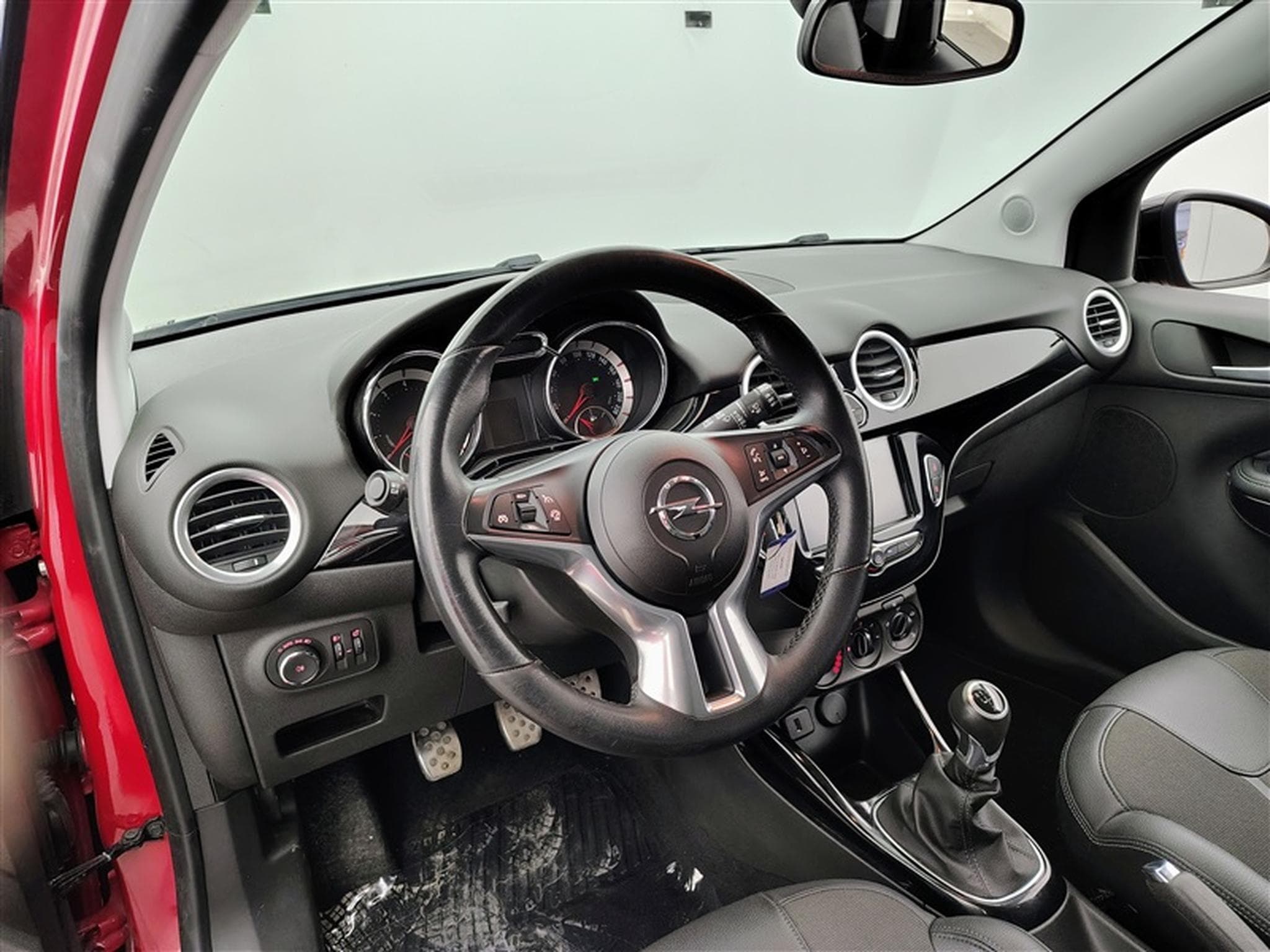 Opel Adam 1.2i Unlimited (EU6.2) (2018) - Photo 8