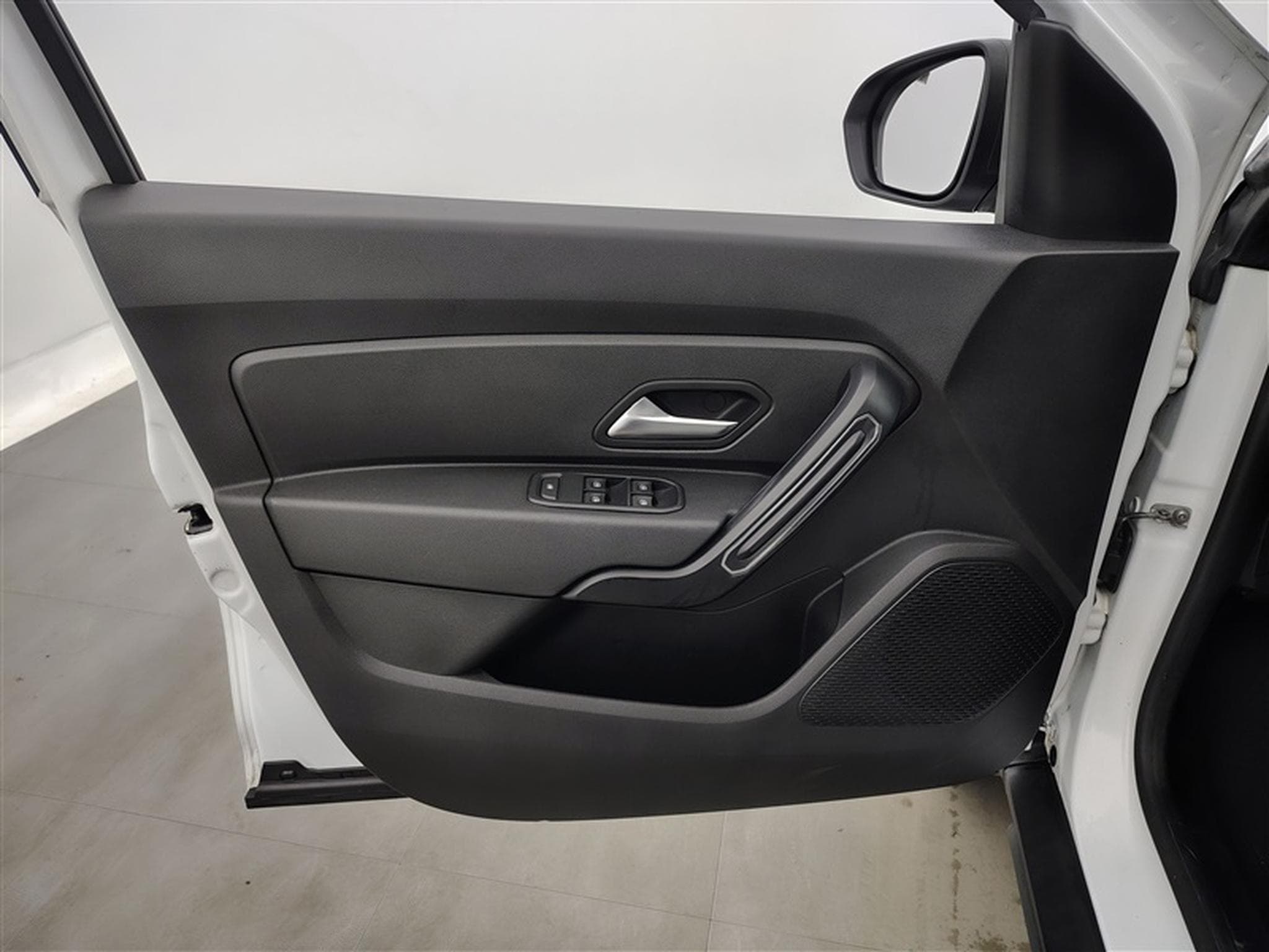 Dacia Duster 1.0 TCe 100Cv Comfort (2020) - Photo 16