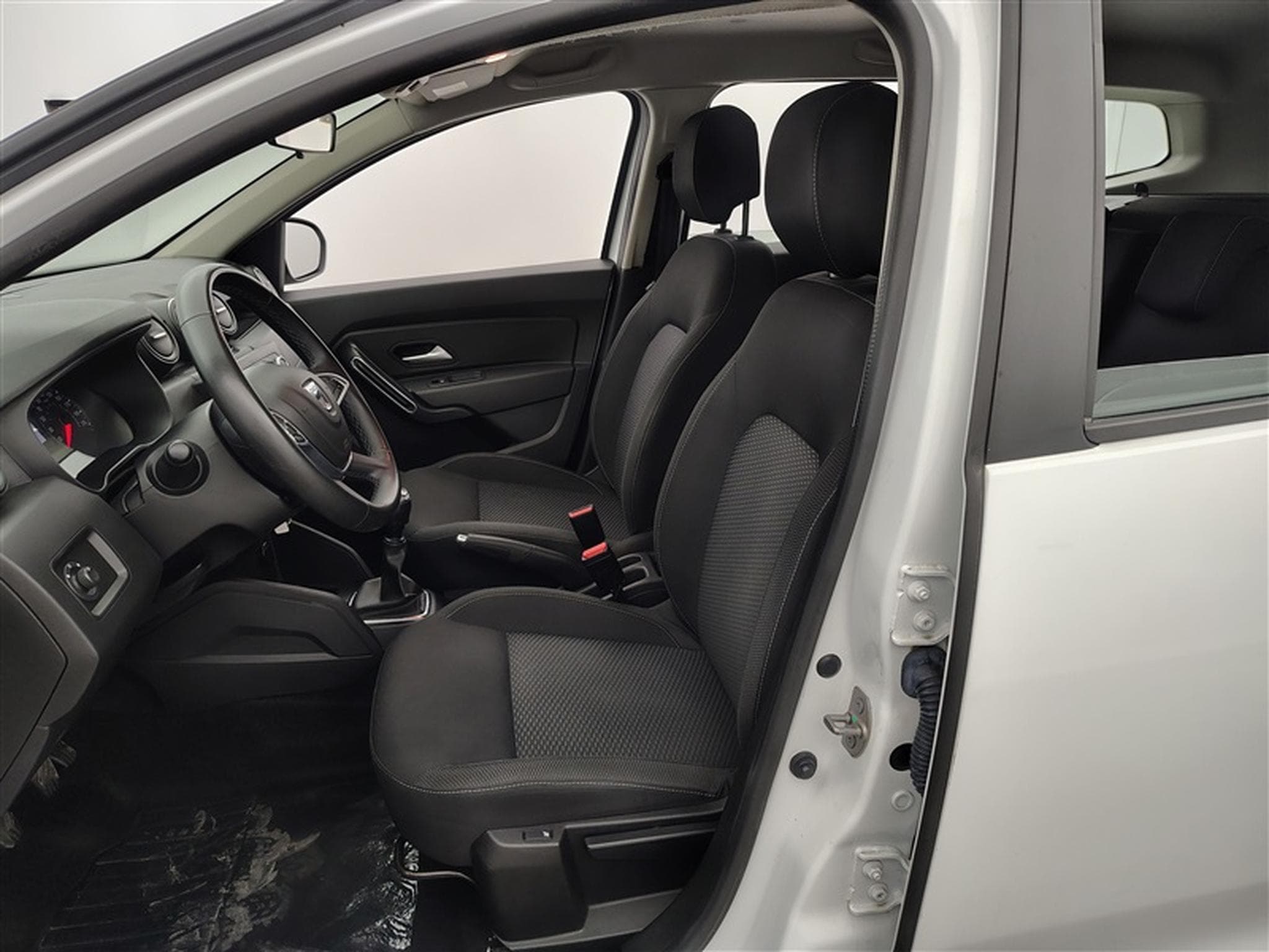 Dacia Duster 1.0 TCe 100Cv Comfort (2020) - Photo 7