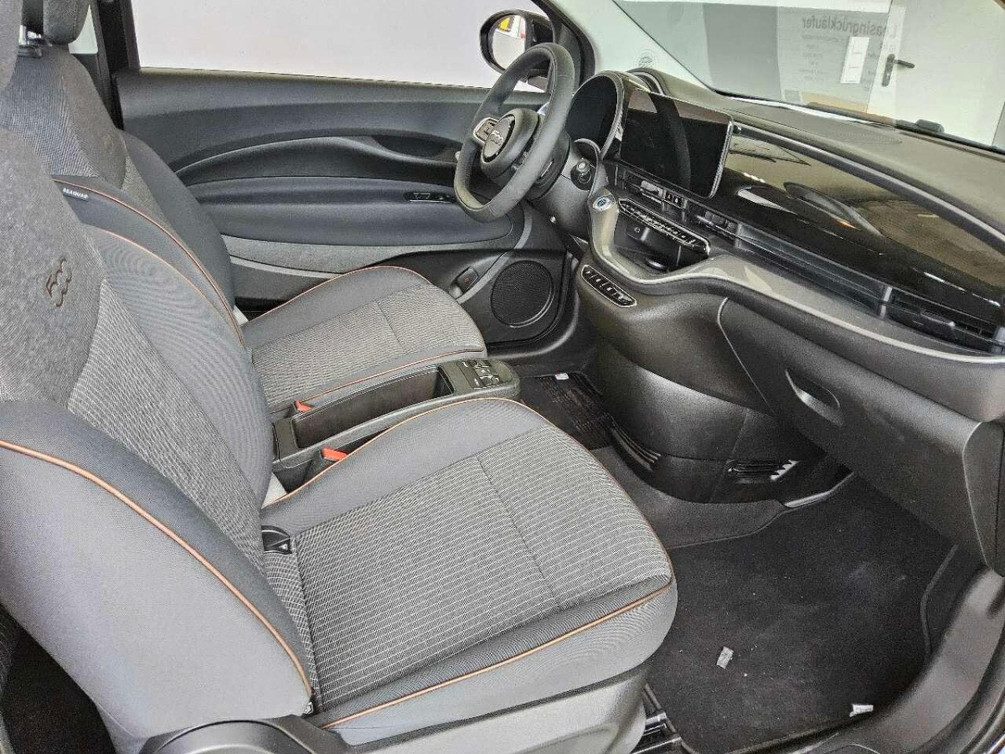 Fiat 500 Icon (2023) - Photo 4