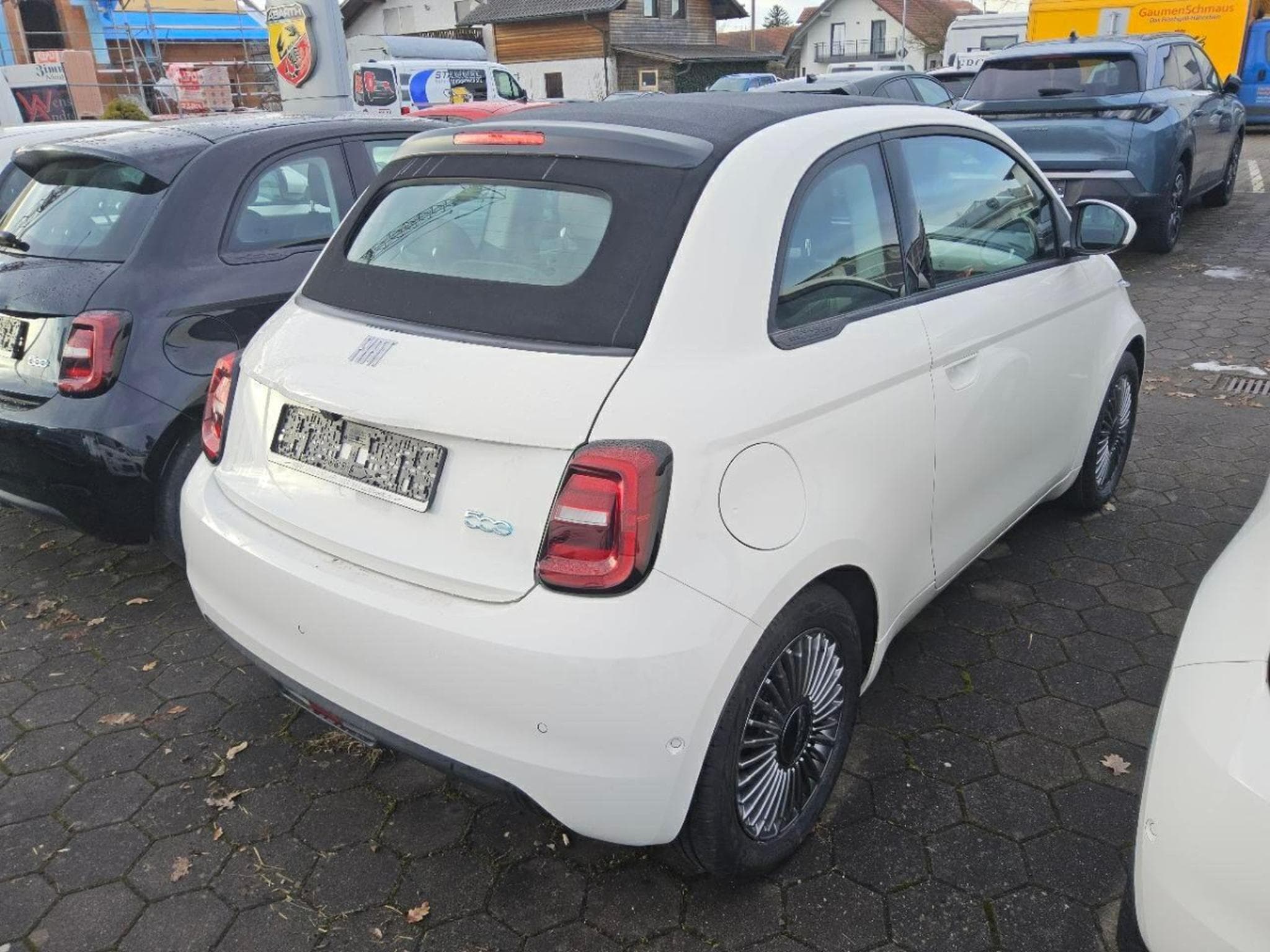 Fiat 500 Cabrio (2023) - Photo 2