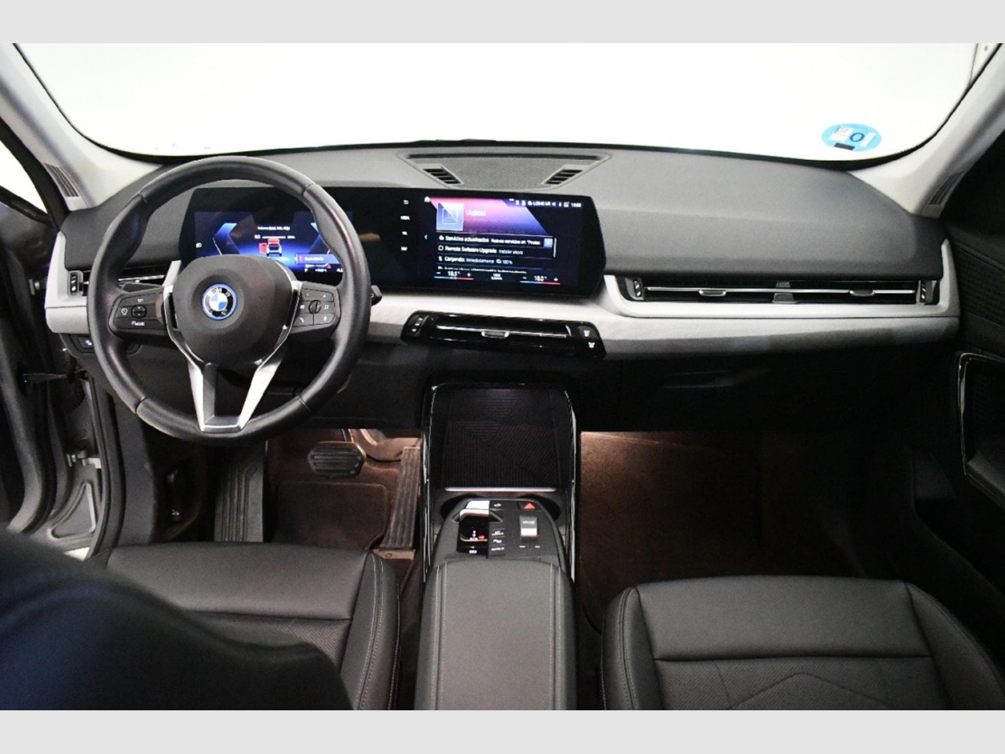 Bmw iX1 xDrive30 (2023) - Photo 5
