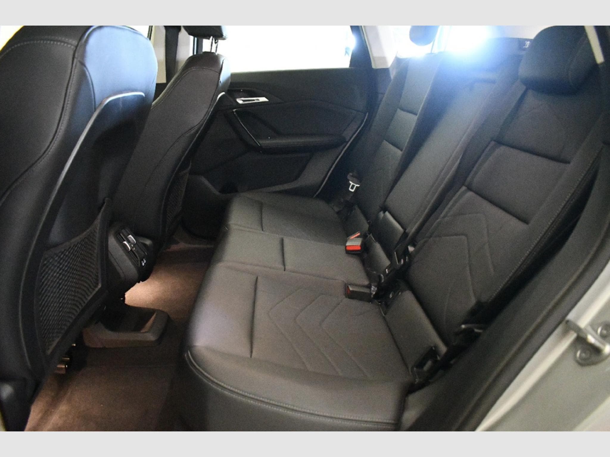 Bmw iX1 xDrive30 (2023) - Photo 6