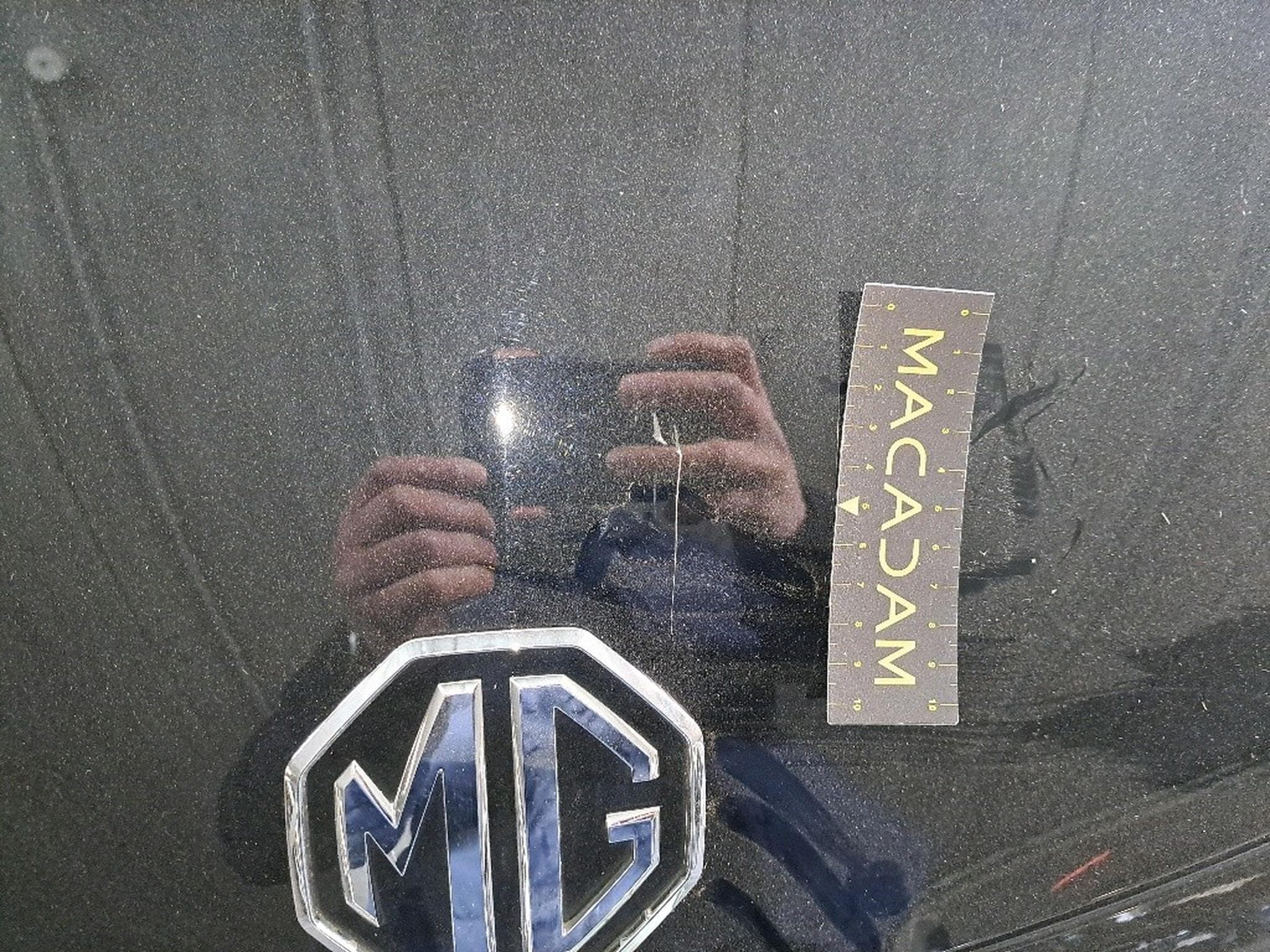 Mg Marvel R Luxury (2024) - Photo 18
