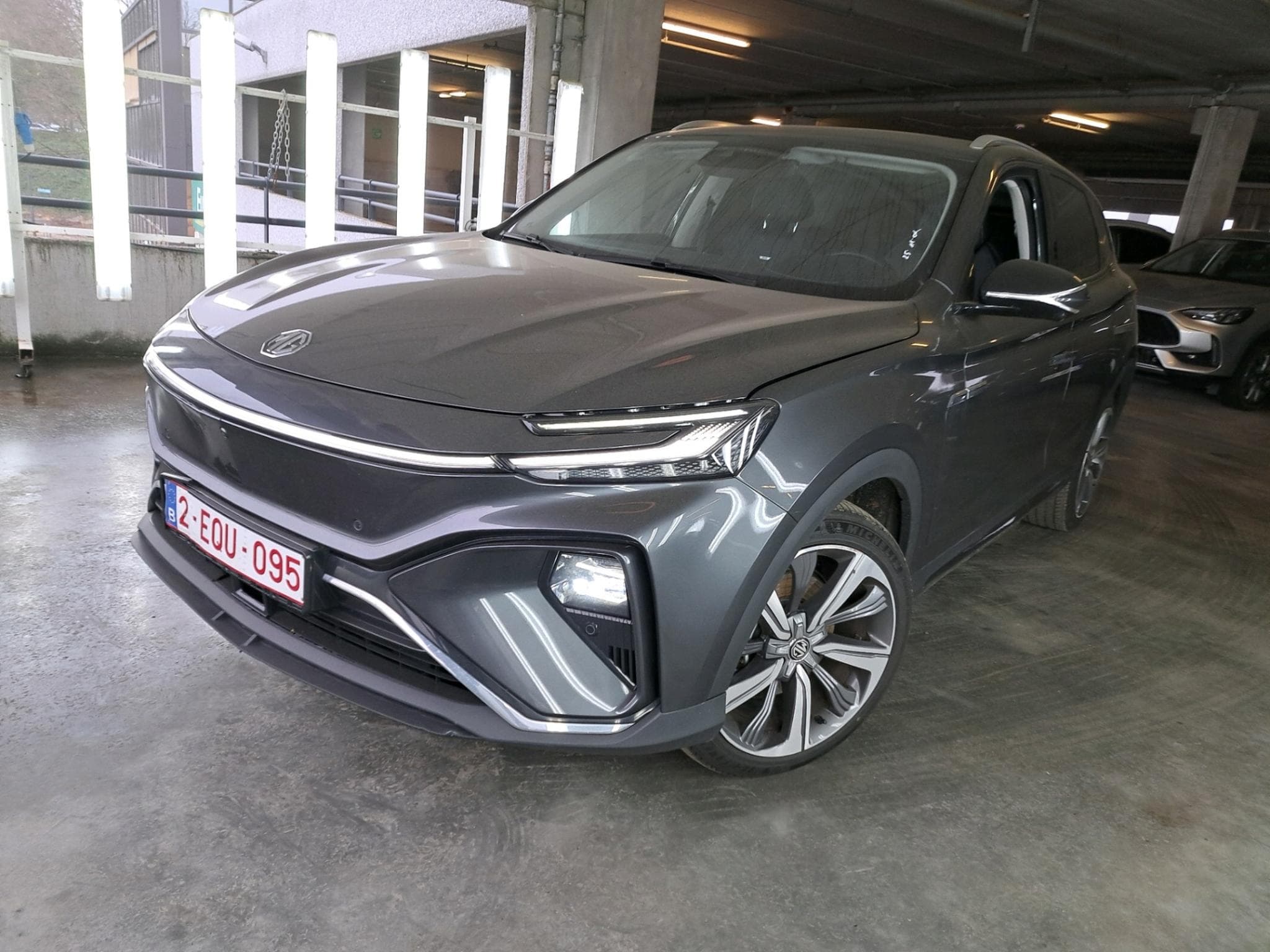 Mg Marvel R Luxury (2023) - Photo 1