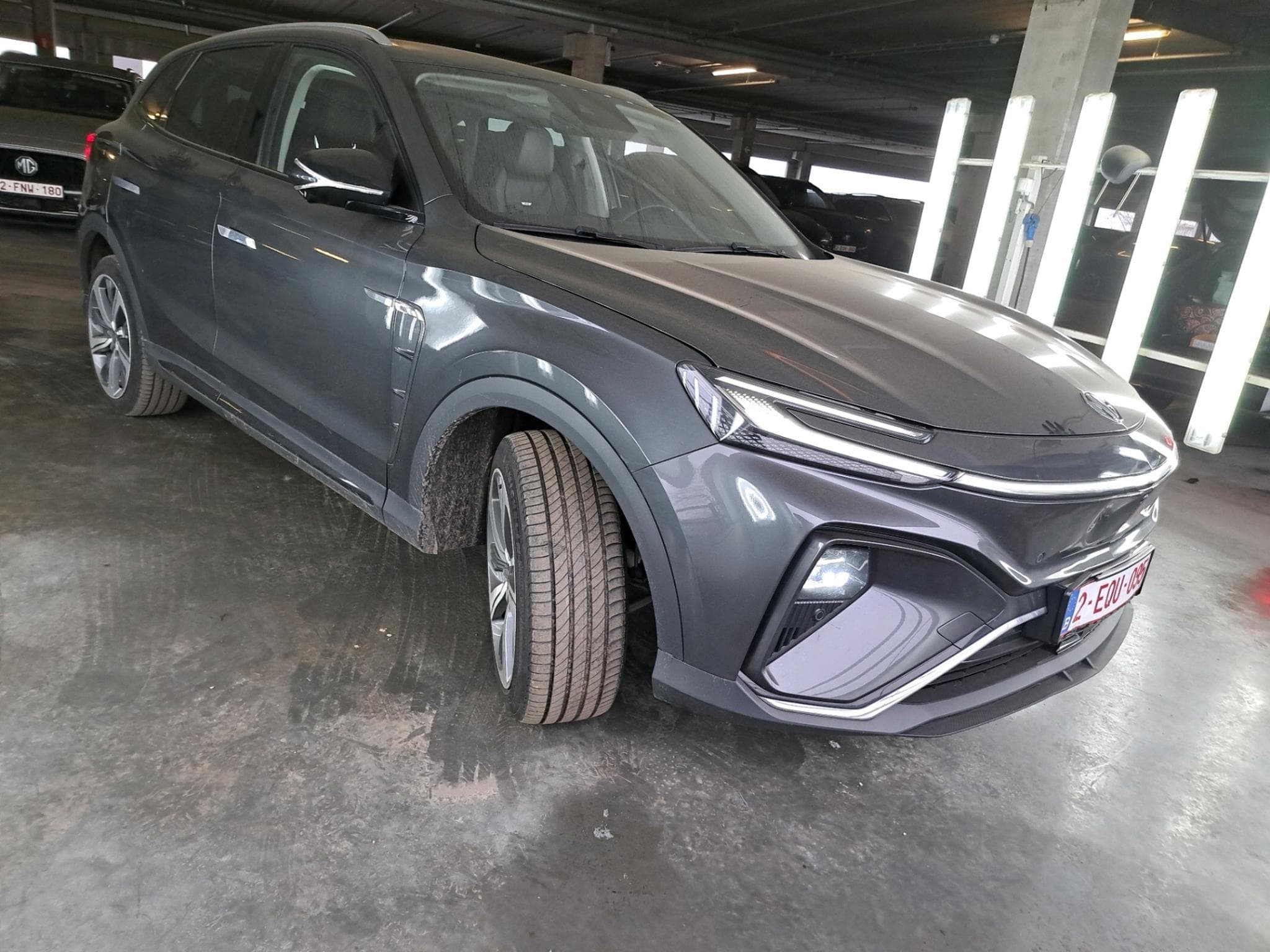 Mg Marvel R Luxury (2023) - Photo 2