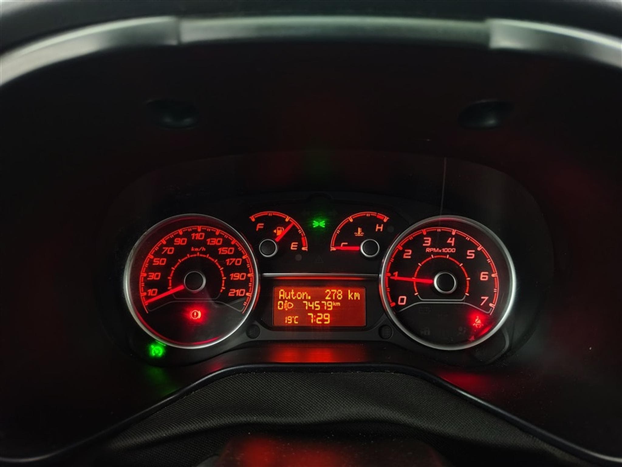 Fiat Doblo 1.6 MJET Cargo CLIM / CARPLAY (2023) - Photo 10